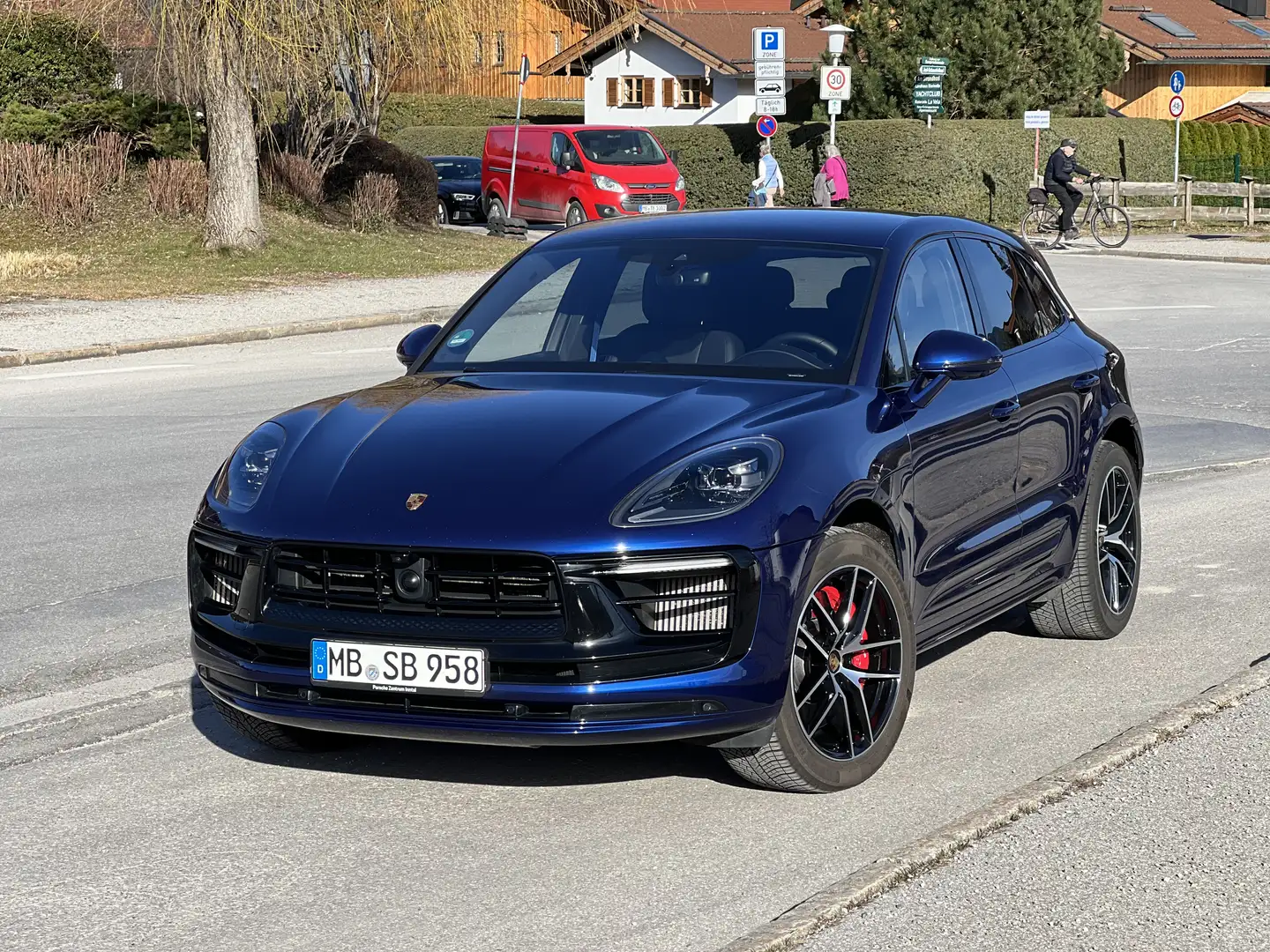 Porsche Macan GTS - Approved, BOSE, Erw. Lederpaket, Luftfederun Blue - 1