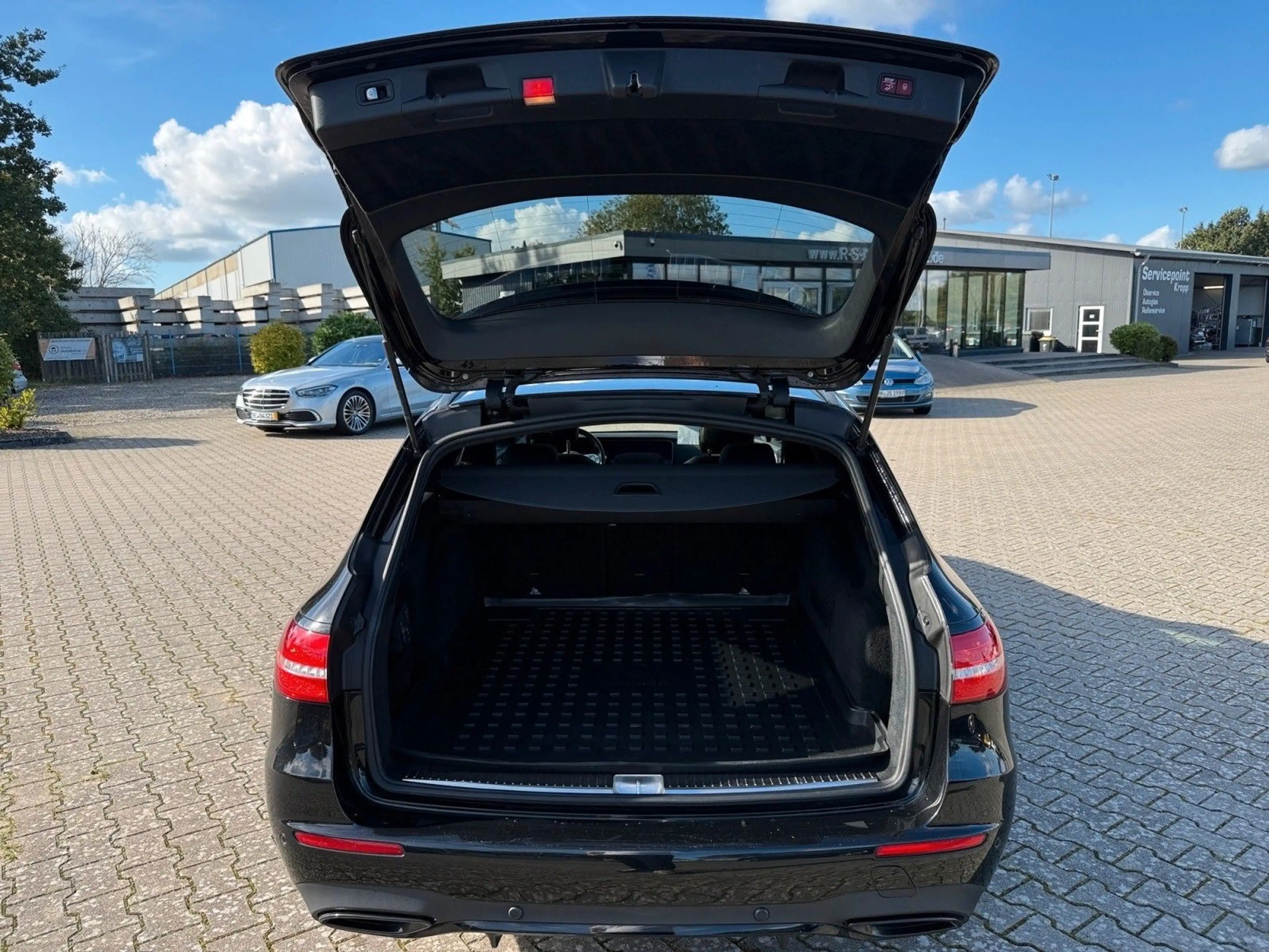 Mercedes-Benz E 400 d T 4Matic / Panorama / Multibeam / AMG — photo 15