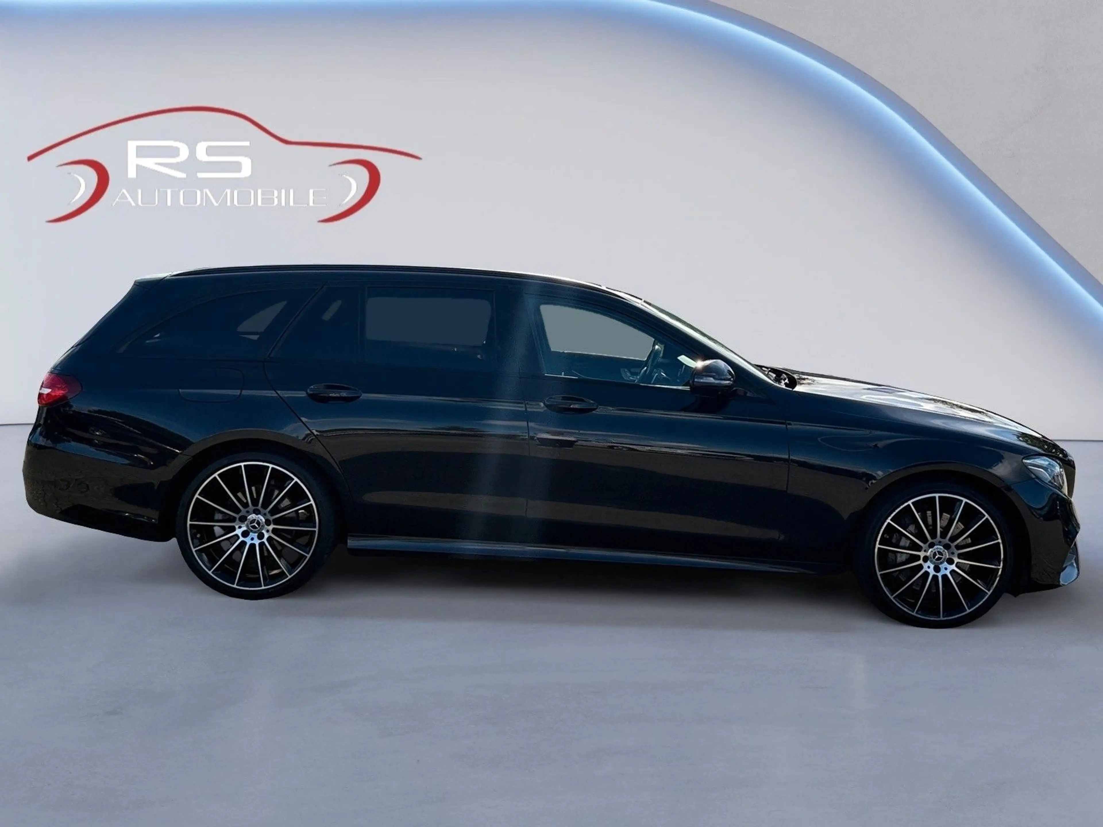 Mercedes-Benz E 400 d T 4Matic / Panorama / Multibeam / AMG — photo 6
