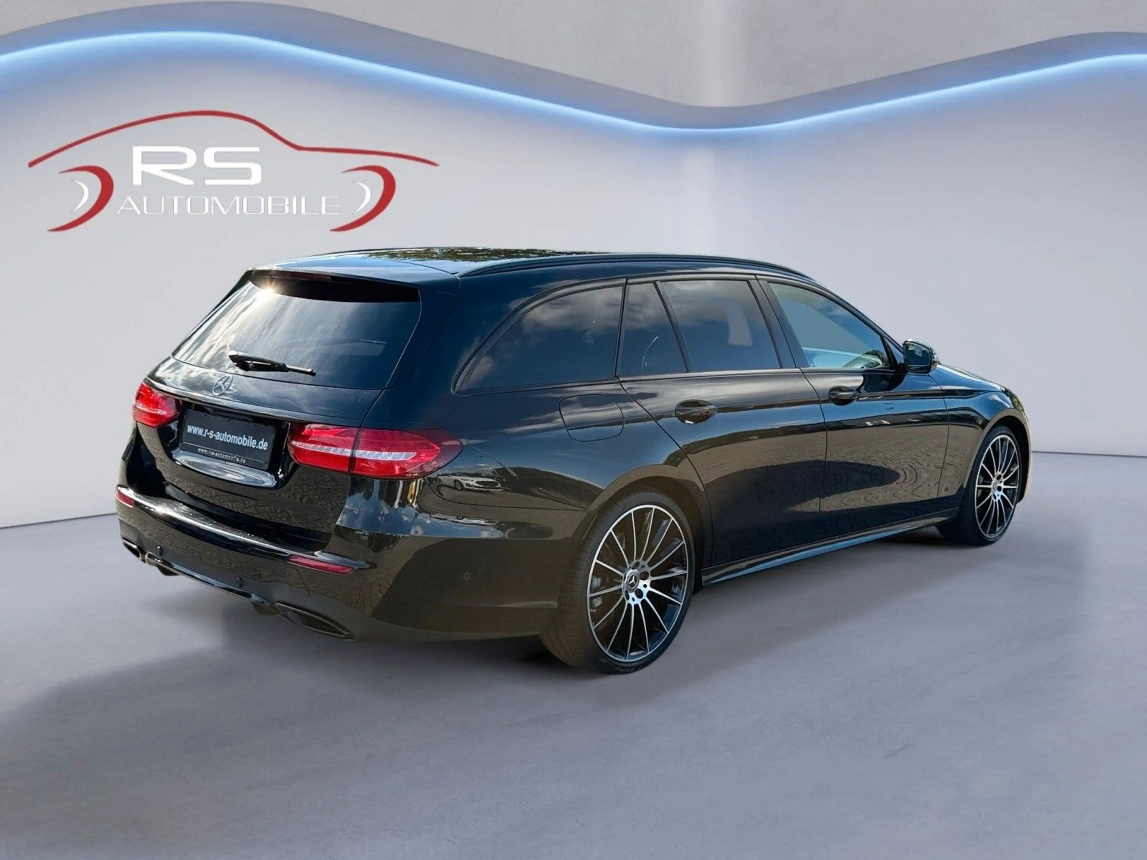 Mercedes-Benz E 400 d T 4Matic / Panorama / Multibeam / AMG — photo 5