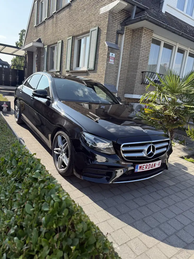 Mercedes-Benz E 220 d T 9G-TRONIC AMG Line - 1