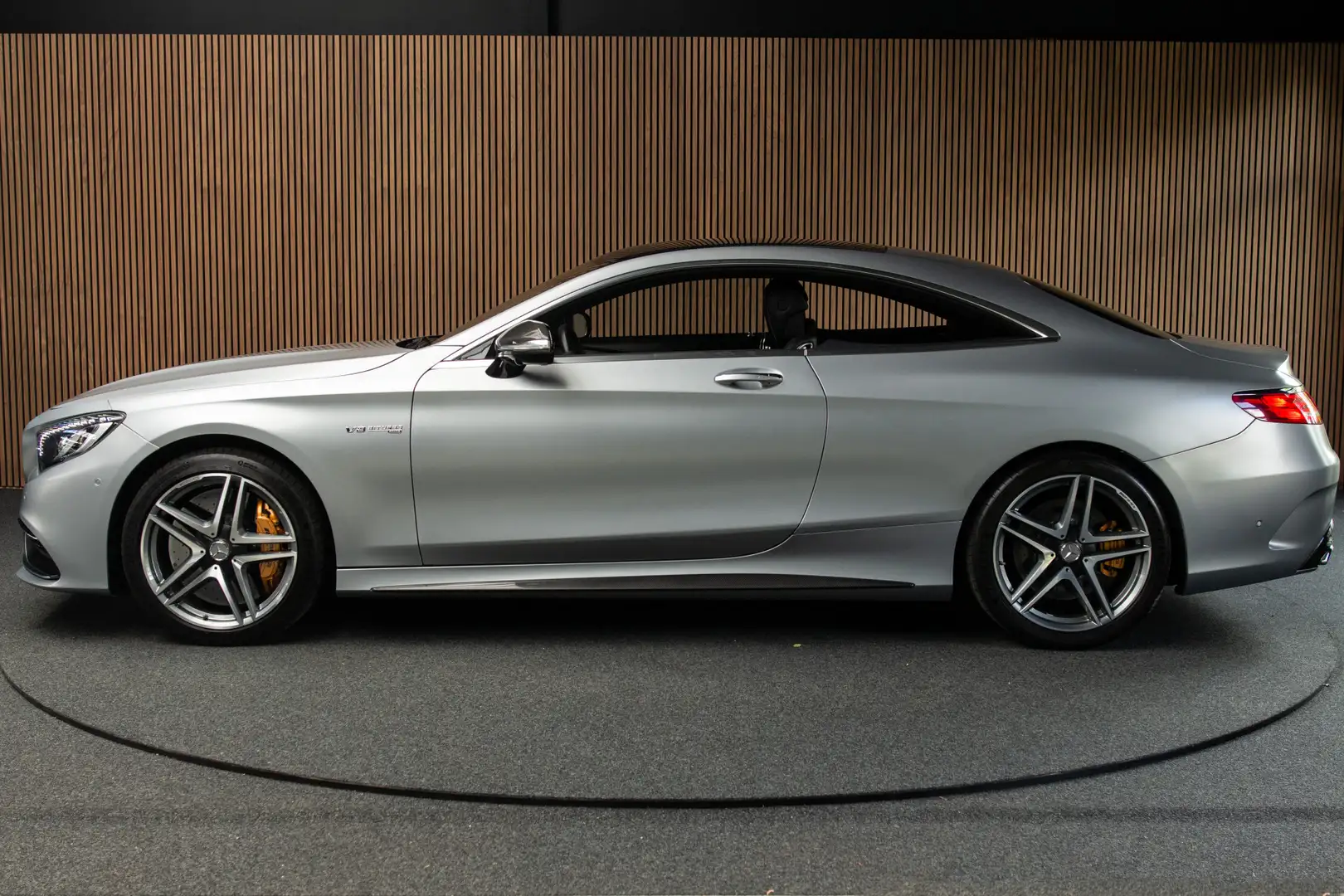 Mercedes-Benz S 63 AMG Coupé 4M Carbon HUD Swarovski Panodak Magno Allani Gris - 2