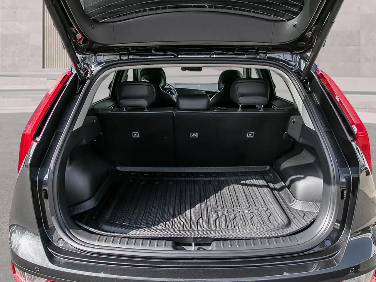 Kia Niro снимка Kia Niro