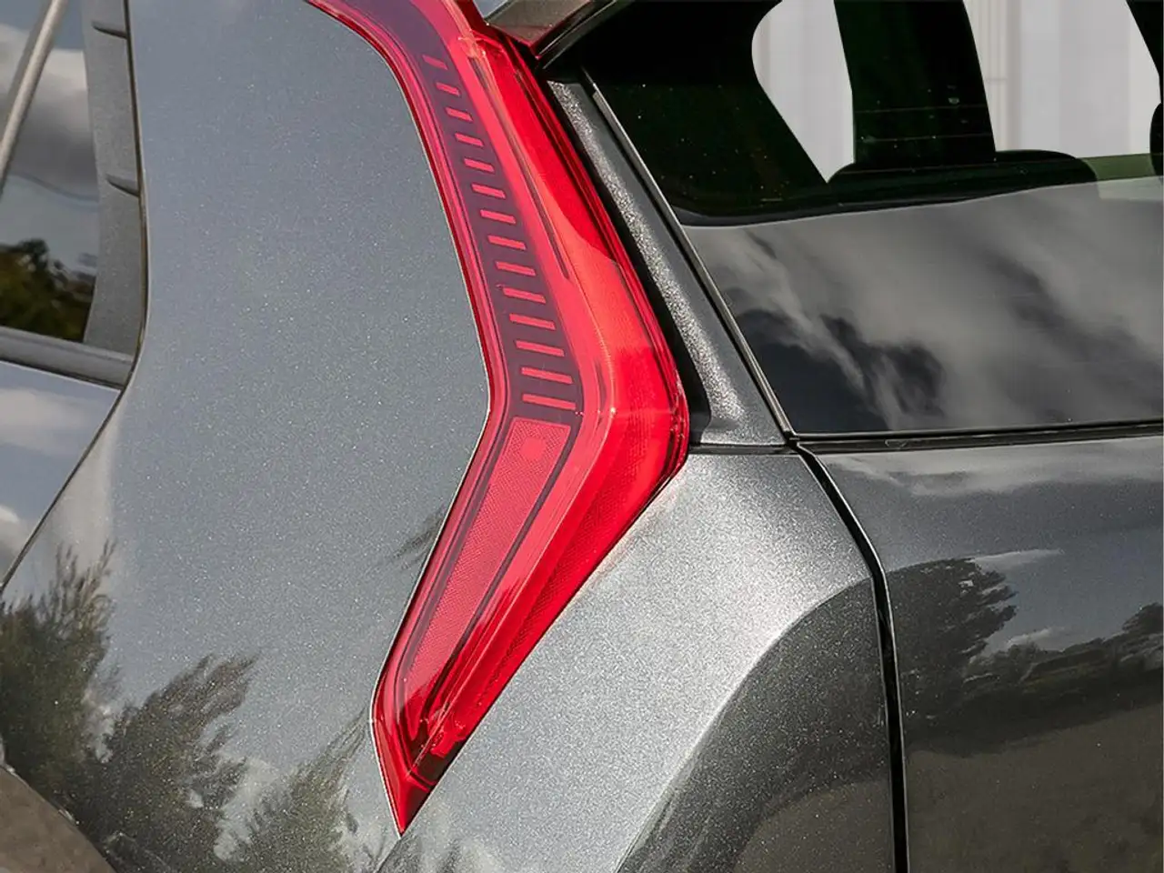 Kia Niro снимка Kia Niro