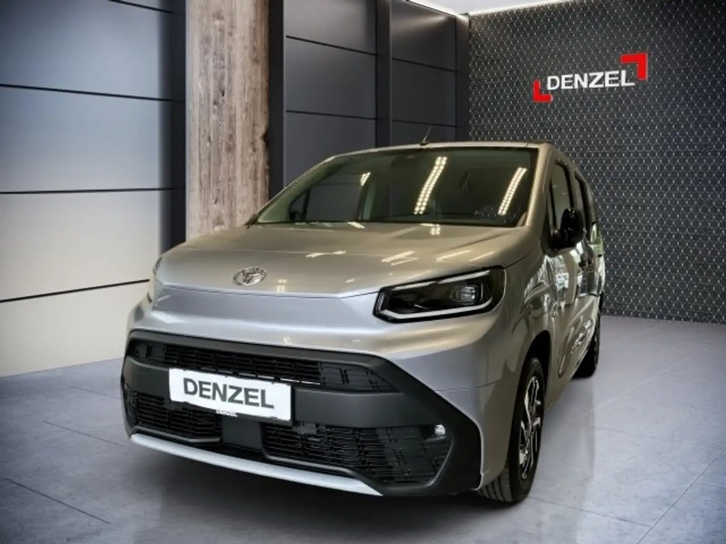 Toyota Proace City Verso 1,2l 110PS Design L2 Silber - 2