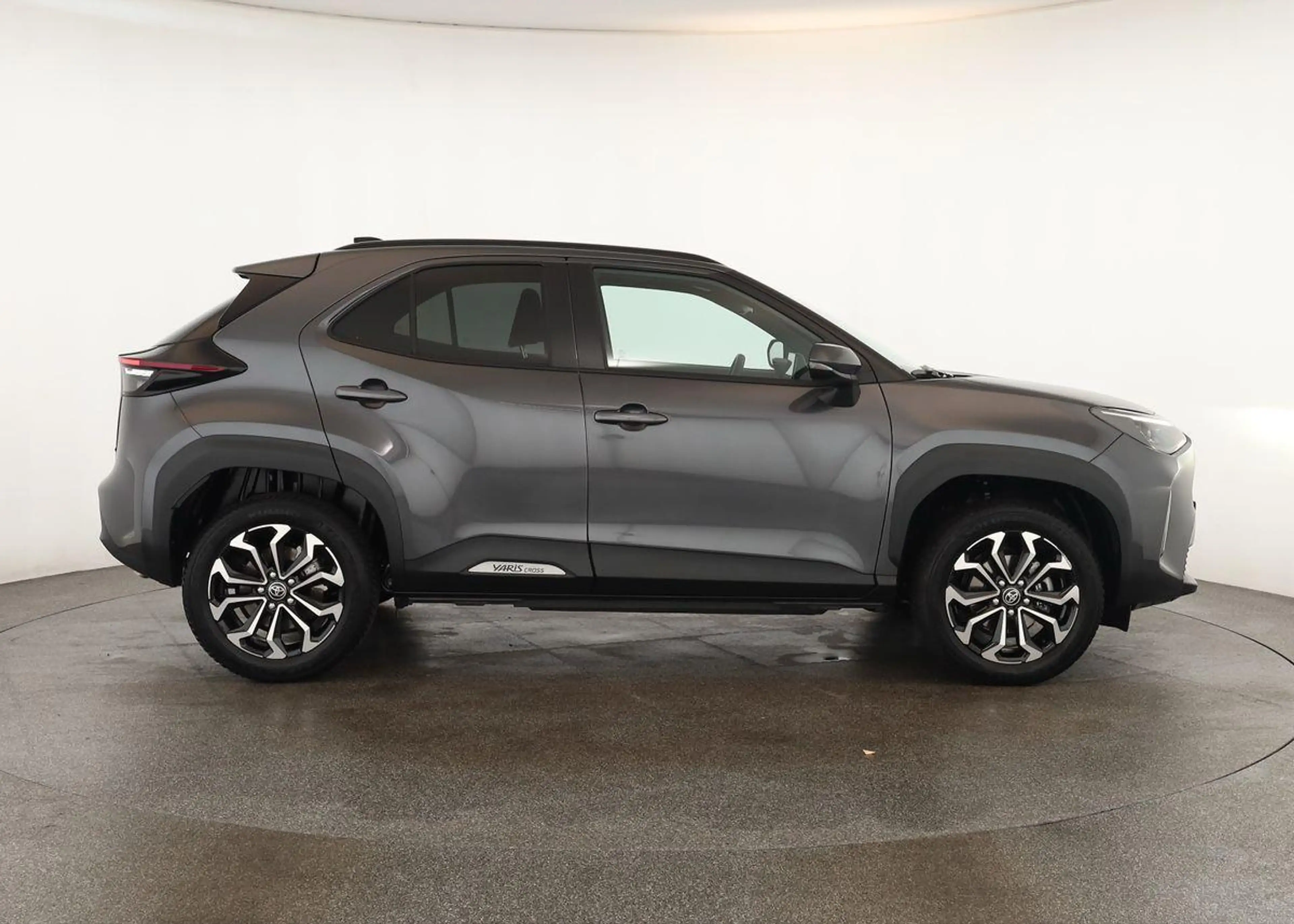 Toyota Yaris Cross Hybrid Teamplayer LED Nav SitzHZ Kam — photo 4