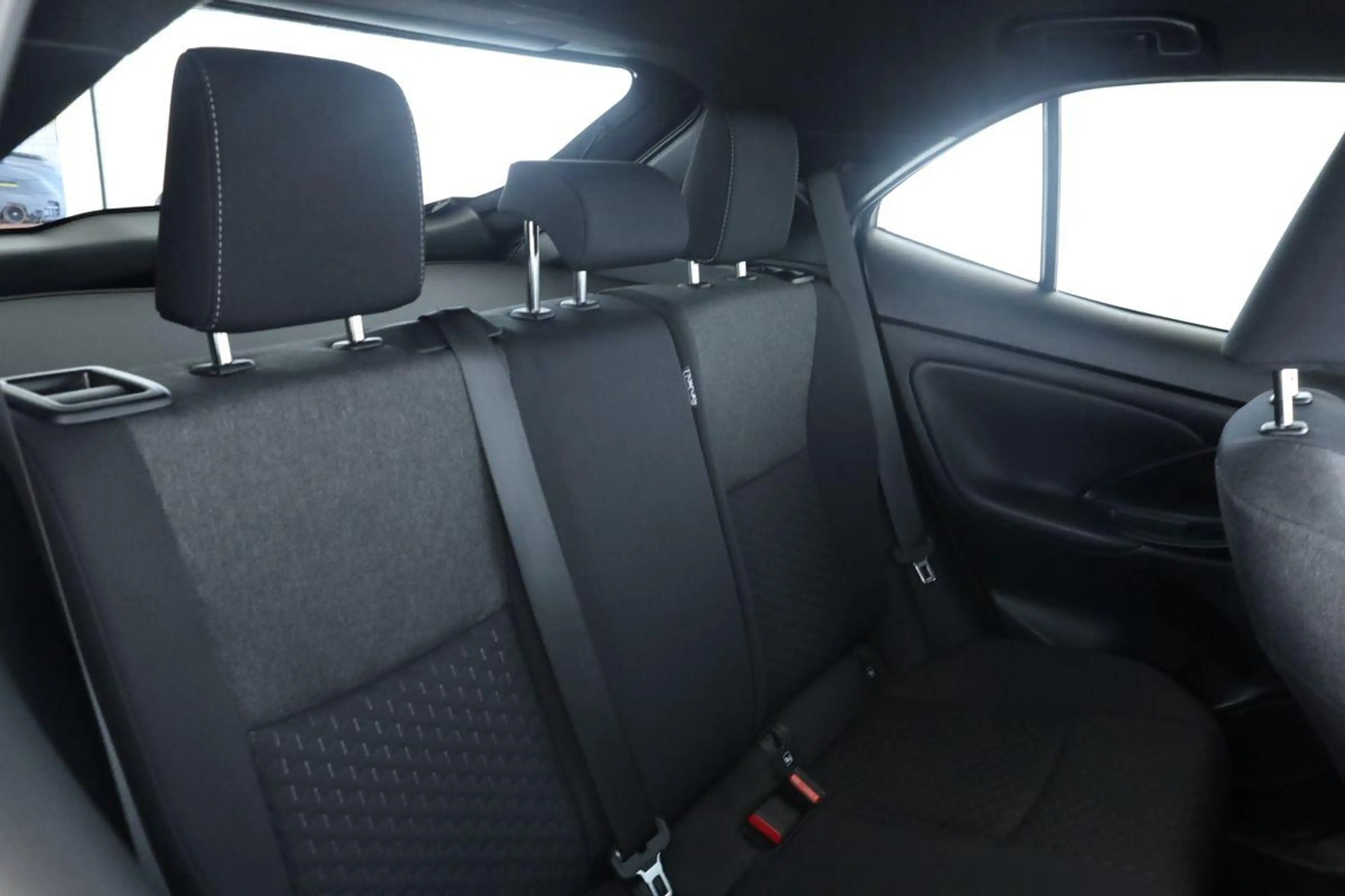 Toyota Yaris Cross Hybrid Teamplayer LED Nav SitzHZ Kam — photo 14