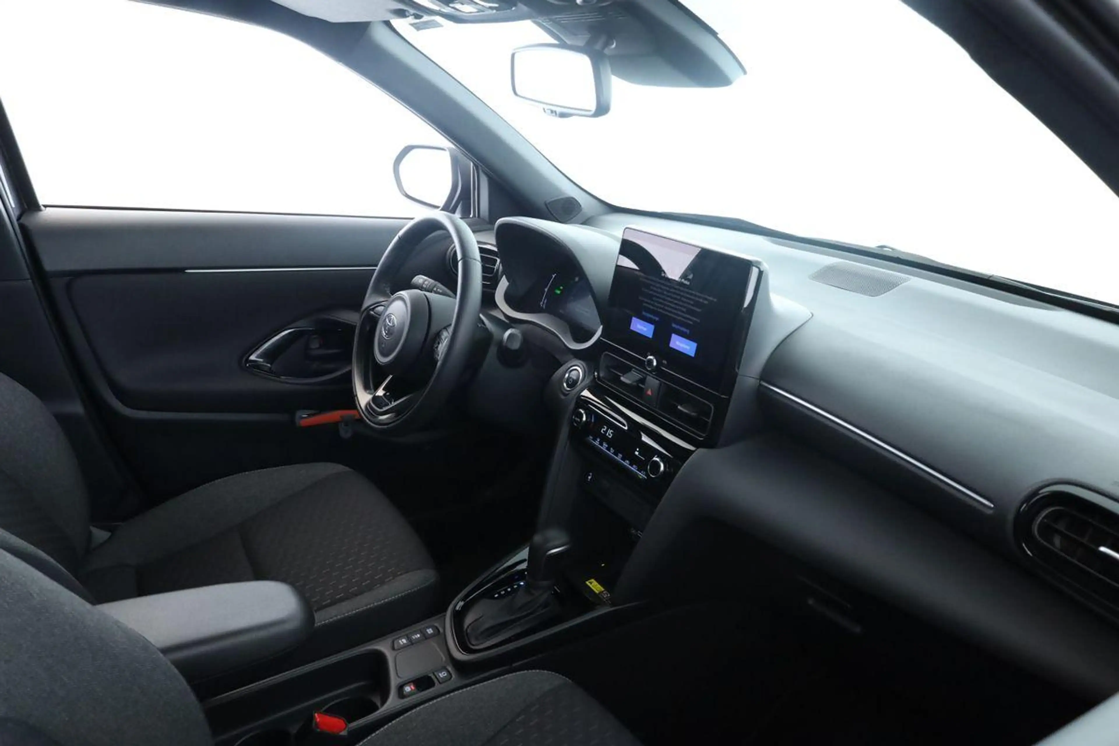 Toyota Yaris Cross Hybrid Teamplayer LED Nav SitzHZ Kam — photo 13