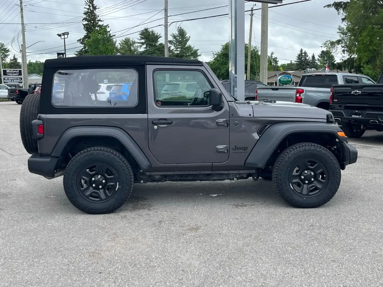 Jeep Wrangler photo Jeep Wrangler