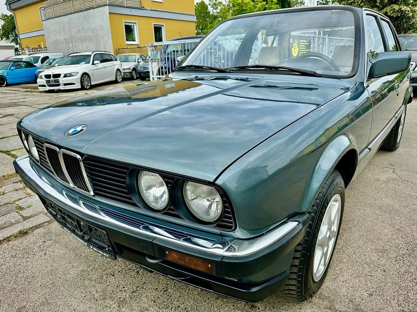 BMW 324 D E30 Lim. *Wertgutachten * H-Zulassung 14"LM Grey - 1