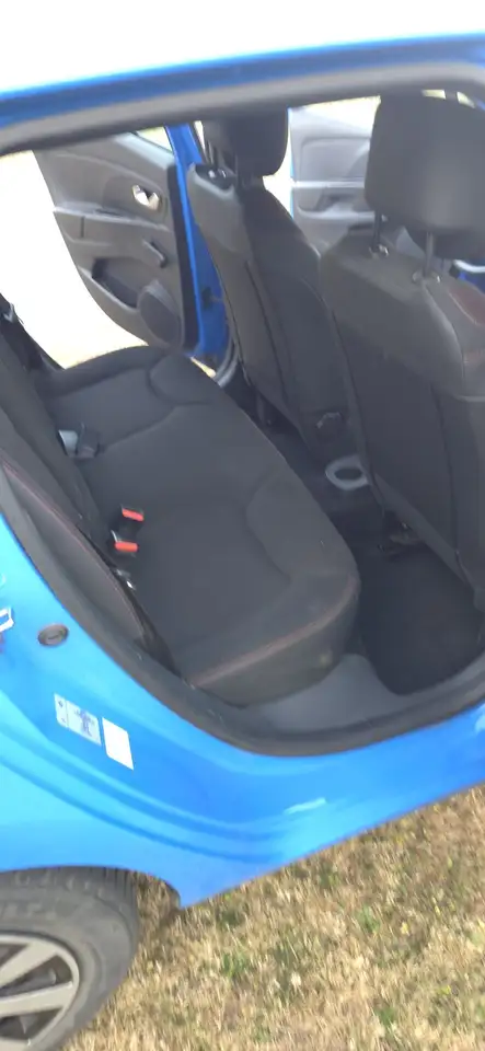 Renault Clio Citadine 3 portes — photo 15