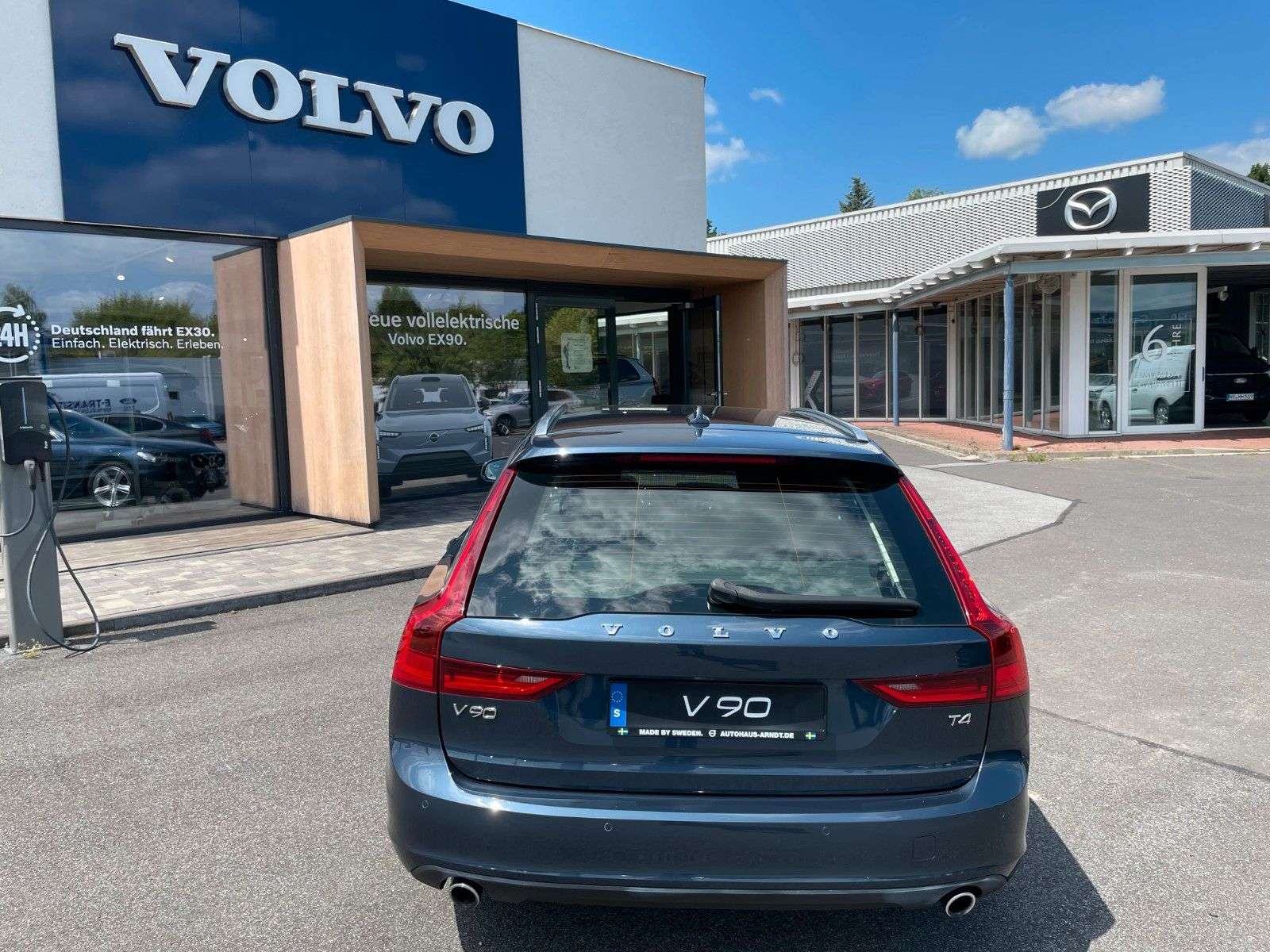 Volvo V90