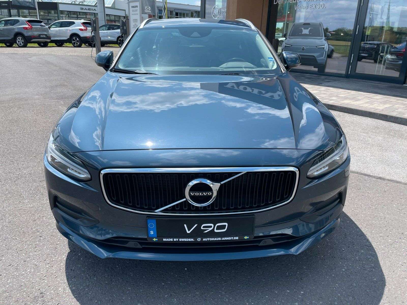 Volvo V90