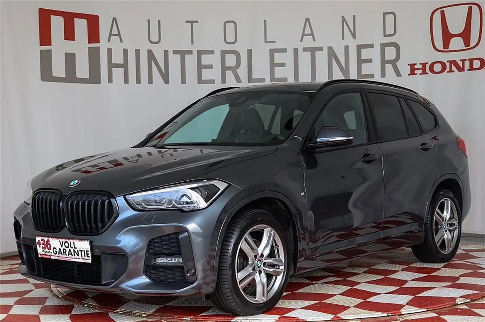 BMW X1 M-Sport NAVI KAMERA M-Paket Grijs - 1