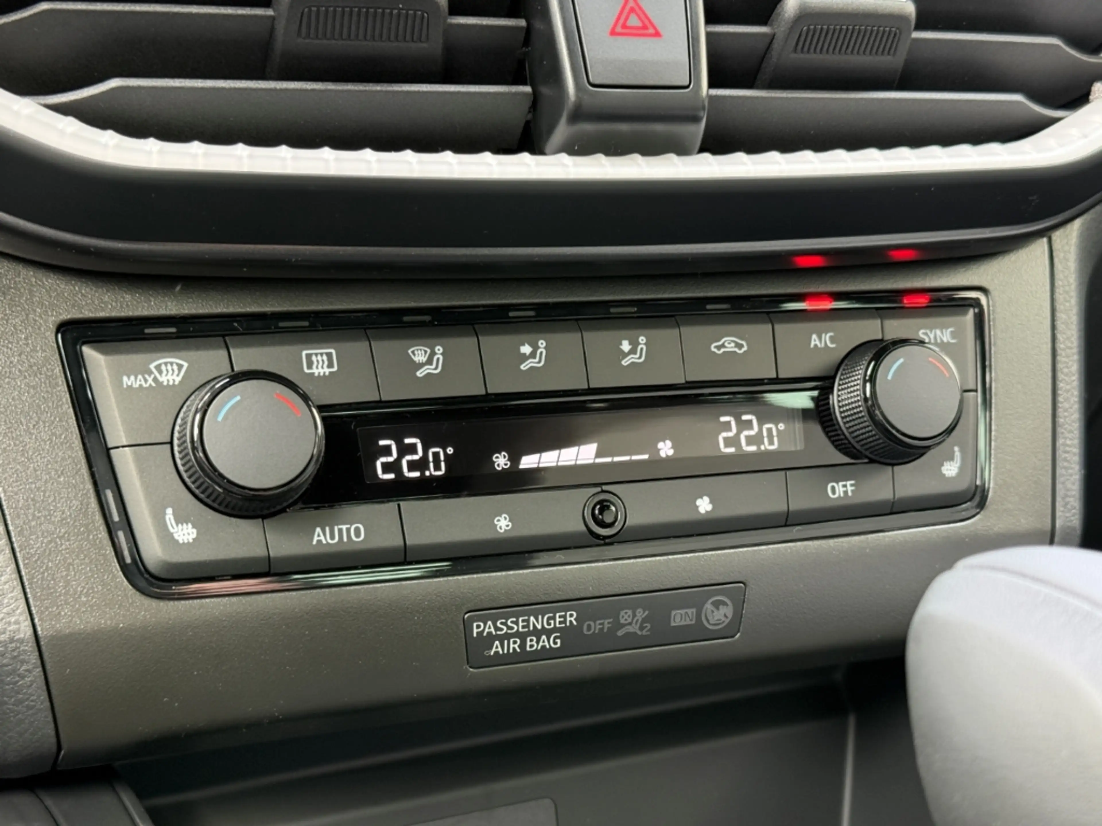 SEAT Ibiza FL 1.0 TSI DSG FR ACC LED Navi Kessy SHZ Alu — photo 12