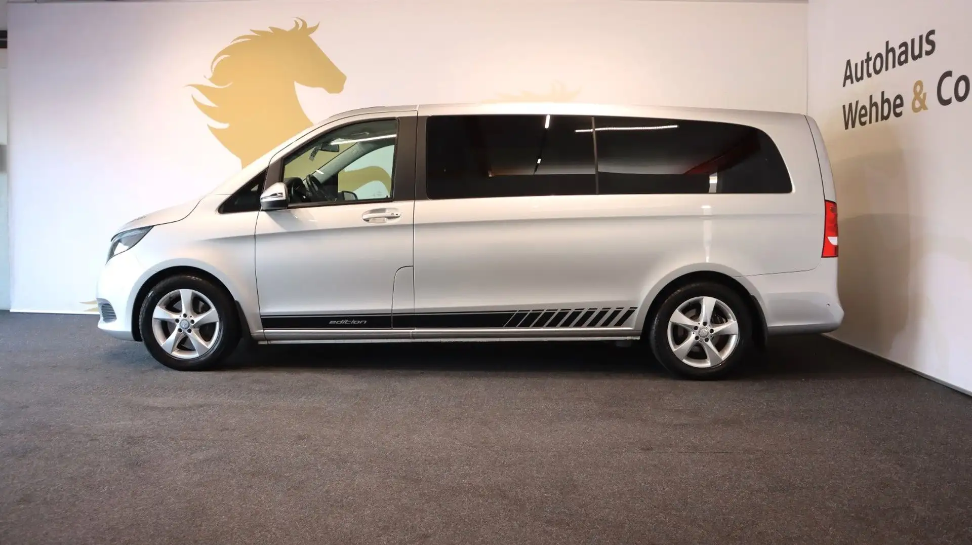 Mercedes-Benz V 220 V220 EDITION Extralang Spur TotW Navi Kamera AHK Stříbrná - 2