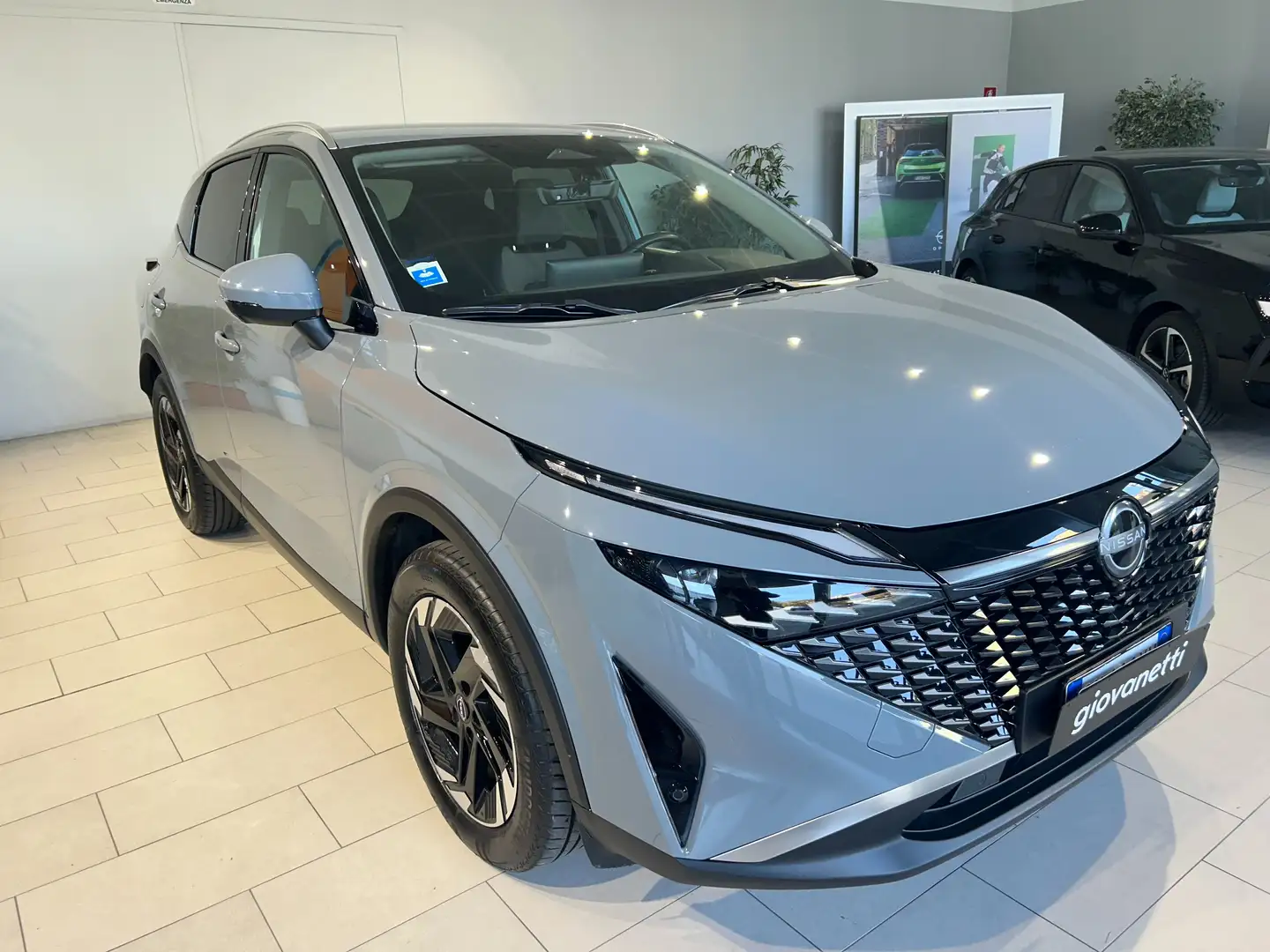 Nissan Qashqai 1.3 MHEV N-CONNECTA 140CV 2WD Gris - 1