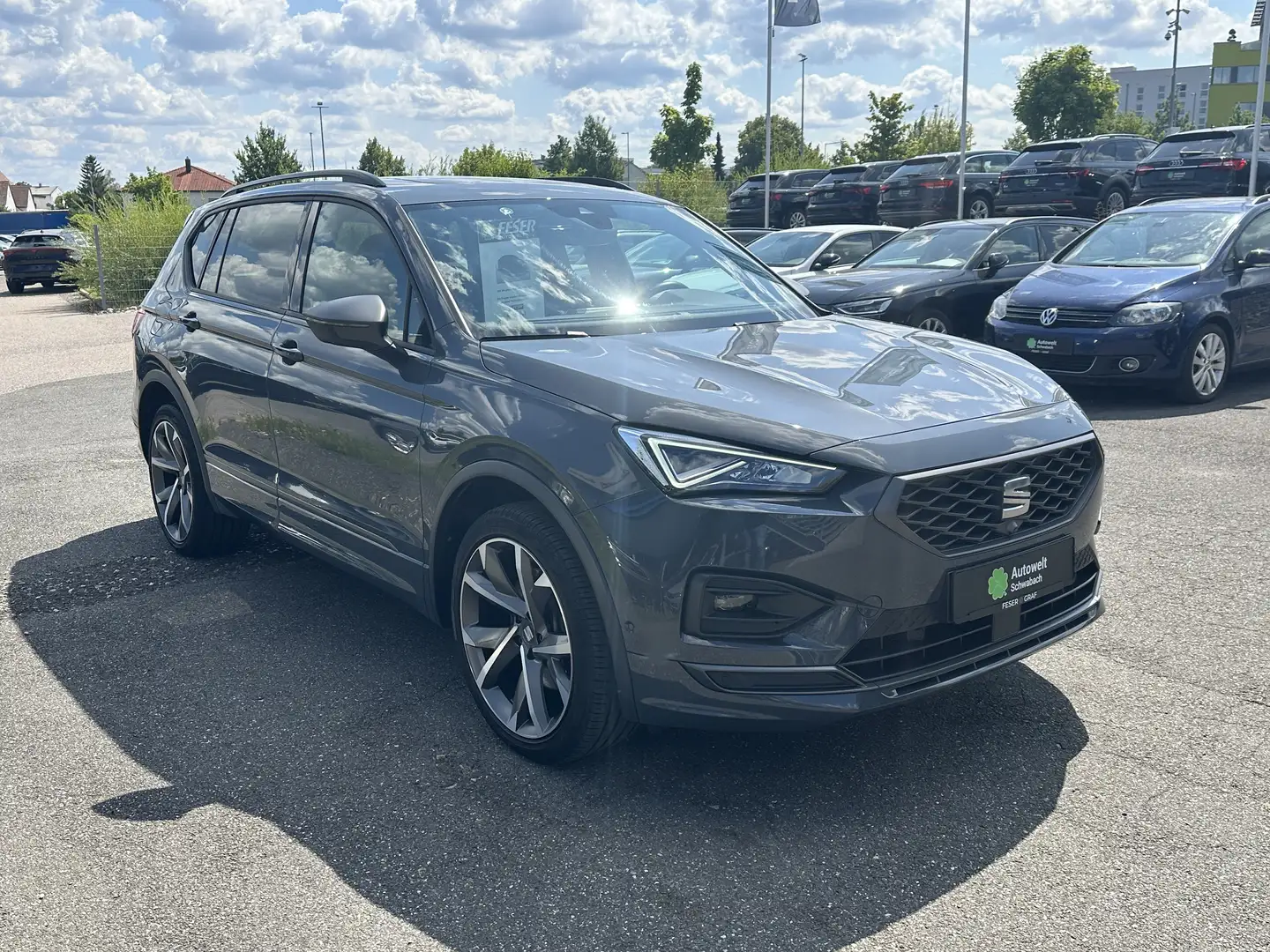 SEAT Tarraco FR 1.4 e TSI AHK LED KAMERA PANO ACC SHZ Gris - 2