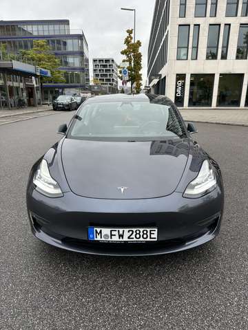 Imagine Tesla Model 3 Langstreckenbatt. Allradantrieb Dual Motor