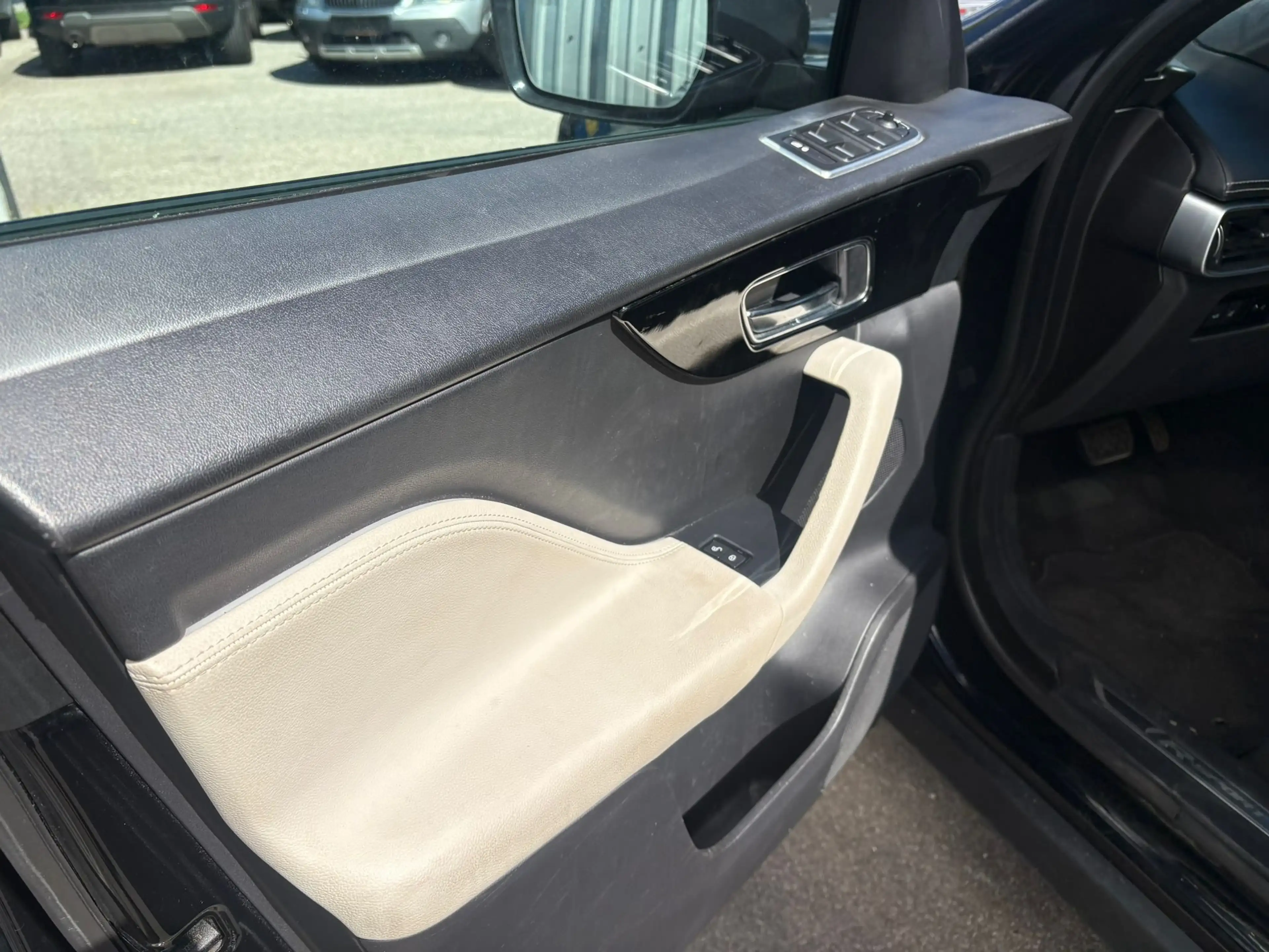 Jaguar F-Pace F-Pace 20d AWD R-Sport Aut. R-Sport — photo 15