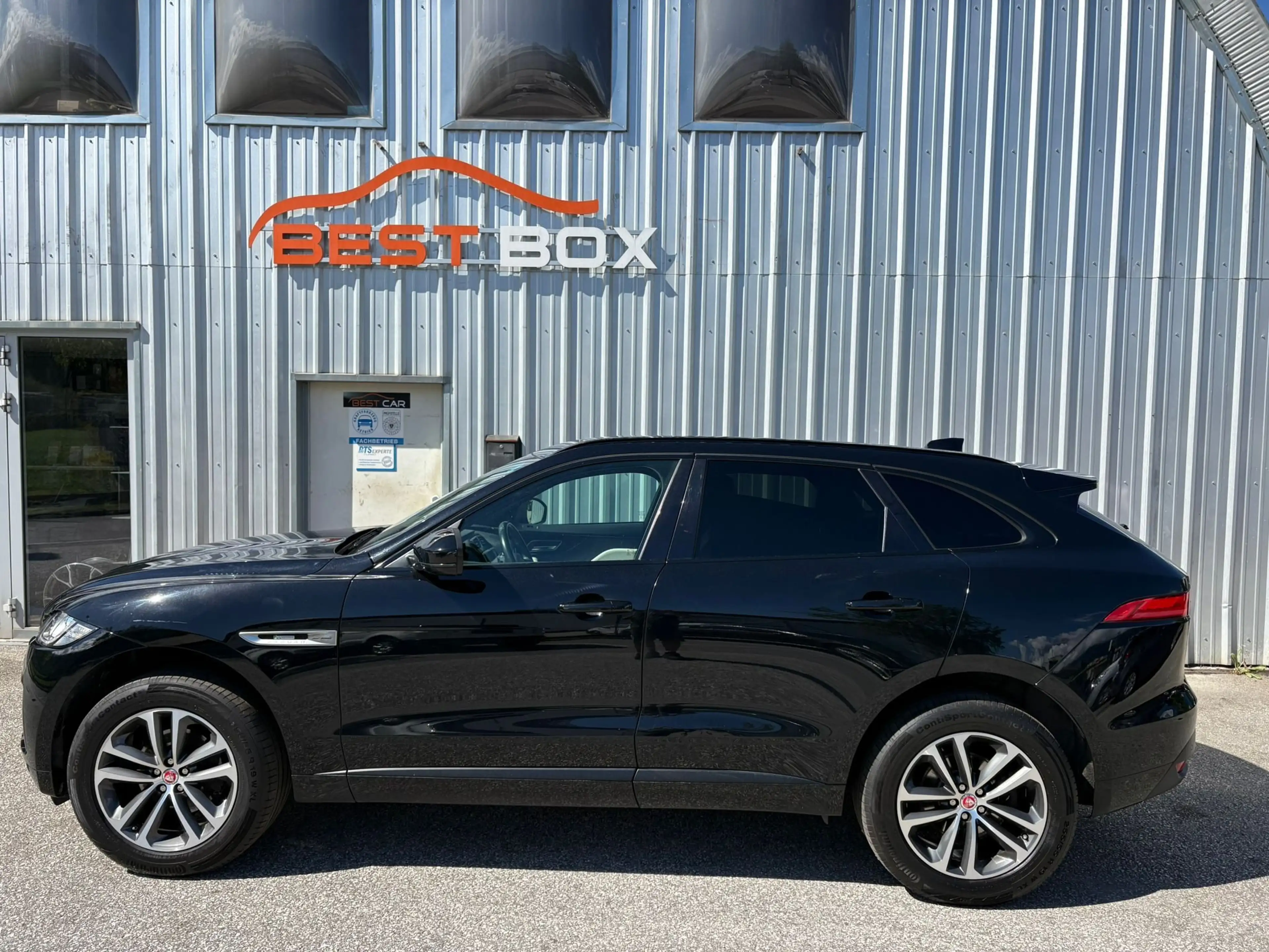 Jaguar F-Pace F-Pace 20d AWD R-Sport Aut. R-Sport — photo 8