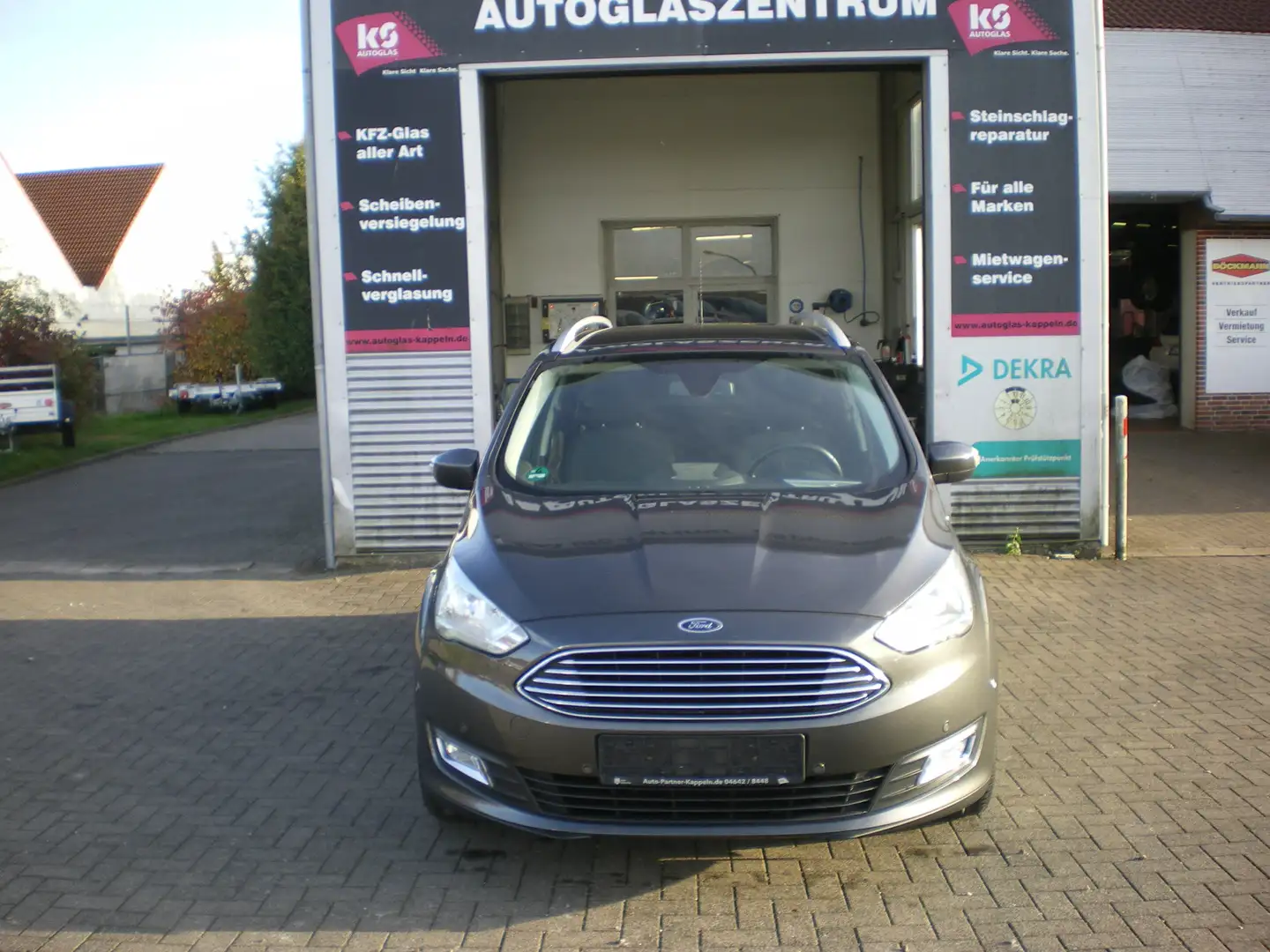 Ford Grand C-Max Titanium/SHZG/PDC/Infotainmentsystem groß/SYNC2 Grau - 2
