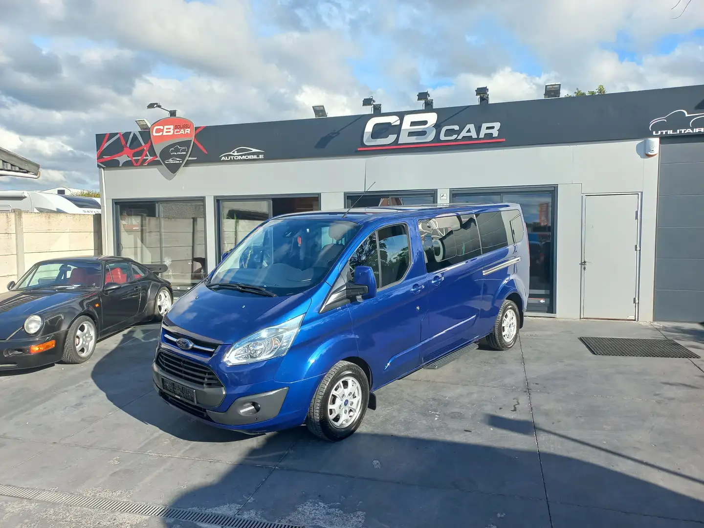 Ford Tourneo Custom 2.2 TDCi L2H1 8 places Blauw - 1