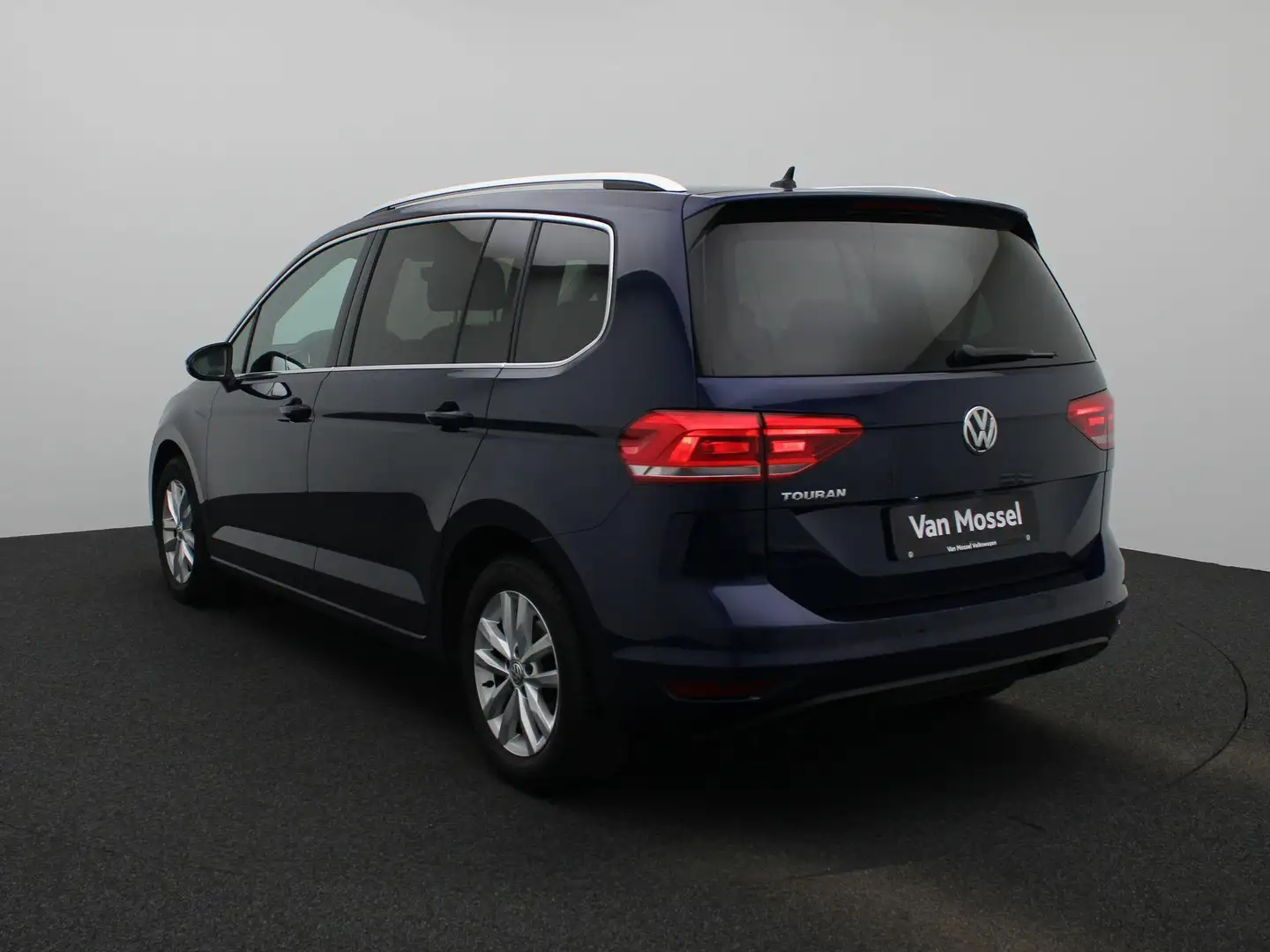 Volkswagen Touran 1.6 TDi 85kW Highline 7pl DSG | Sensoren | Cruise Blauw - 2