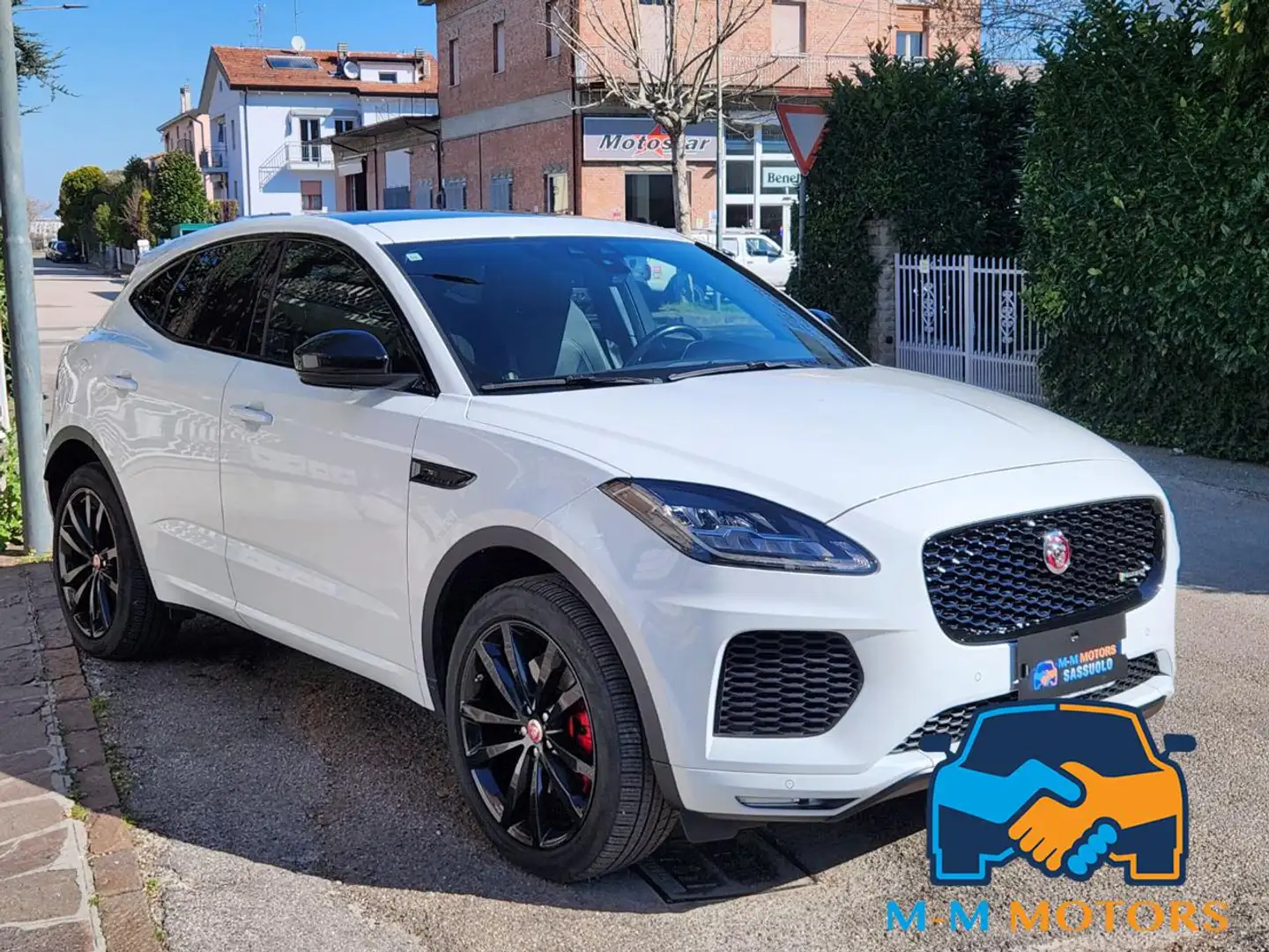 Jaguar E-Pace 2.0D 150 CV AWD aut. R-Dynamic S Wit - 1