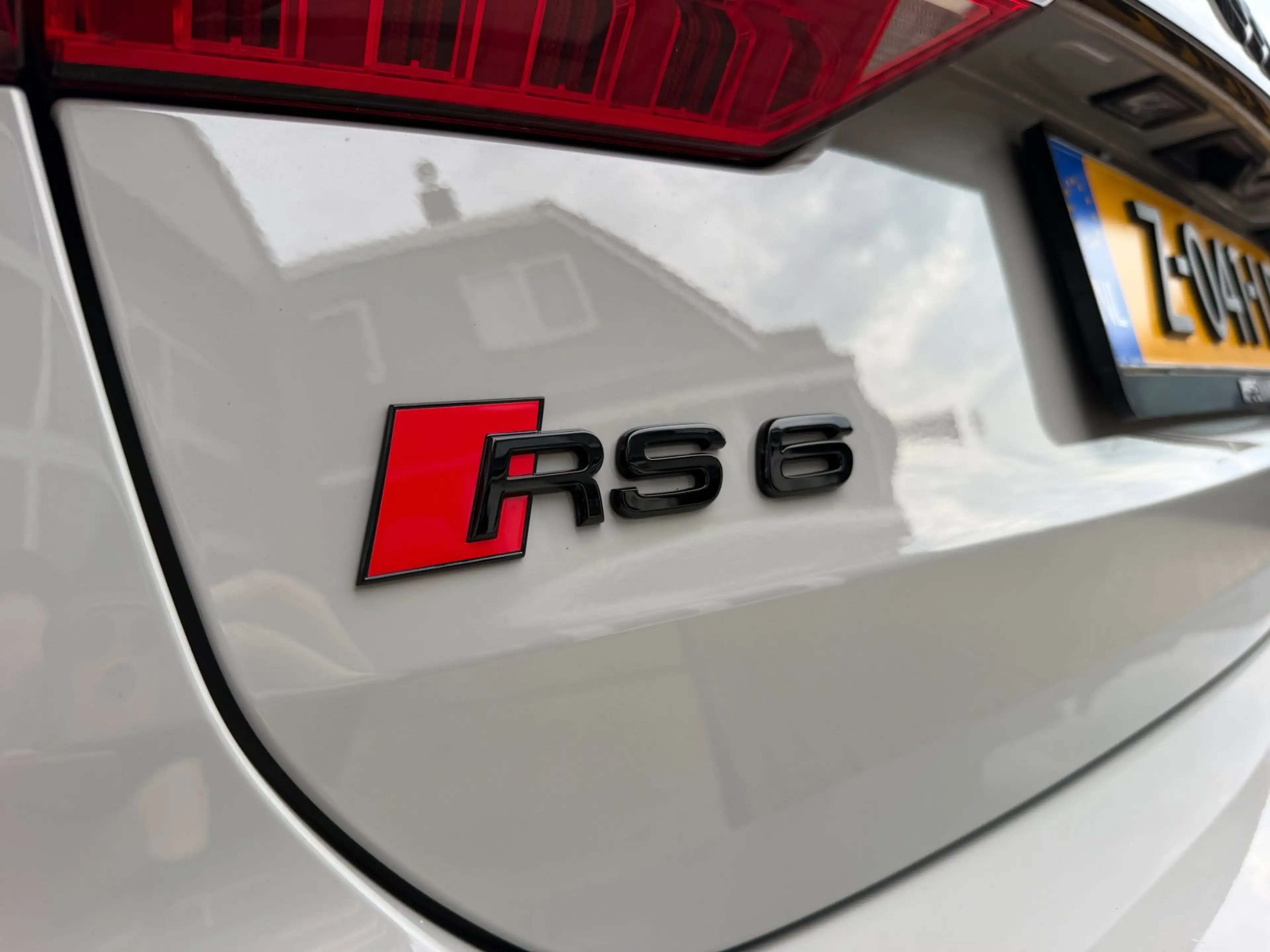 Audi RS6 Avant RS 6 TFSI quattro / Pano / Top View / Soft C — photo 26