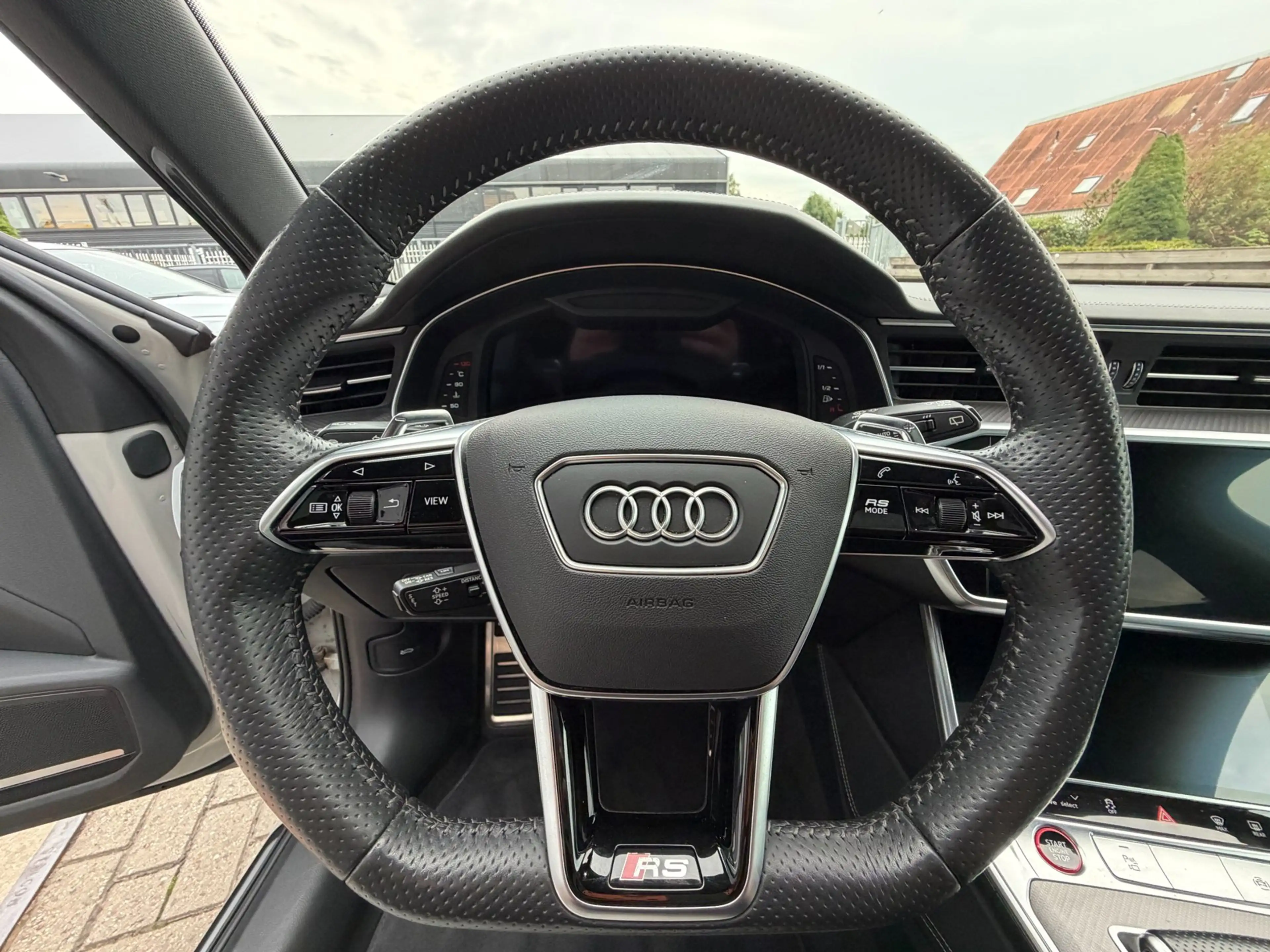 Audi RS6 Avant RS 6 TFSI quattro / Pano / Top View / Soft C — photo 31