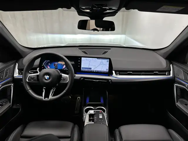 BMW X1 view 5