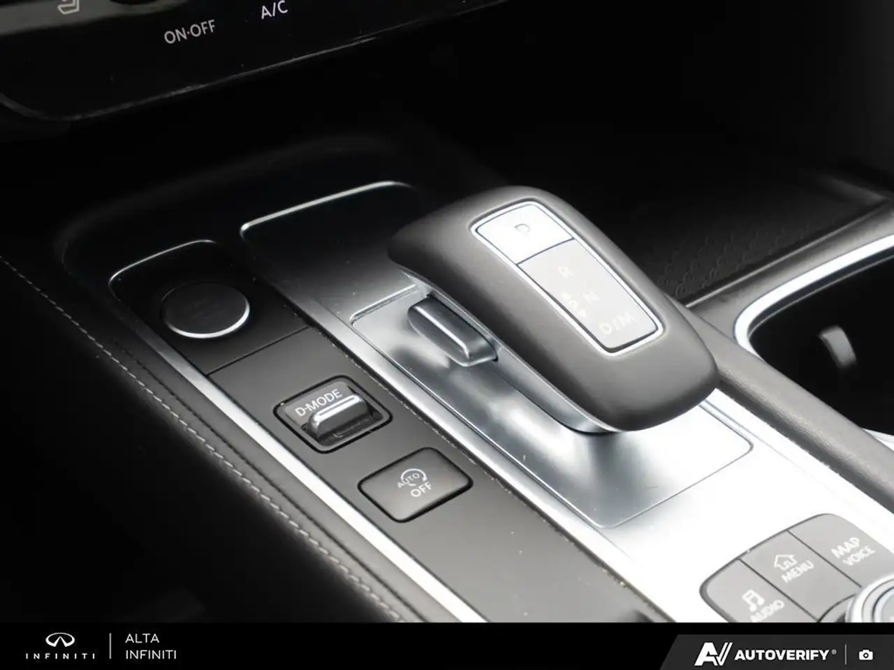 Infiniti QX60 снимка Infiniti QX60
