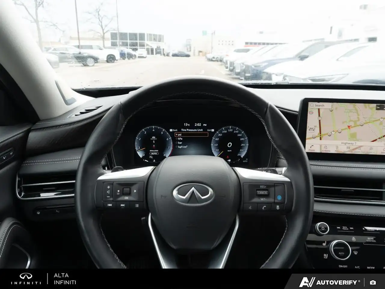 Infiniti QX60 снимка Infiniti QX60