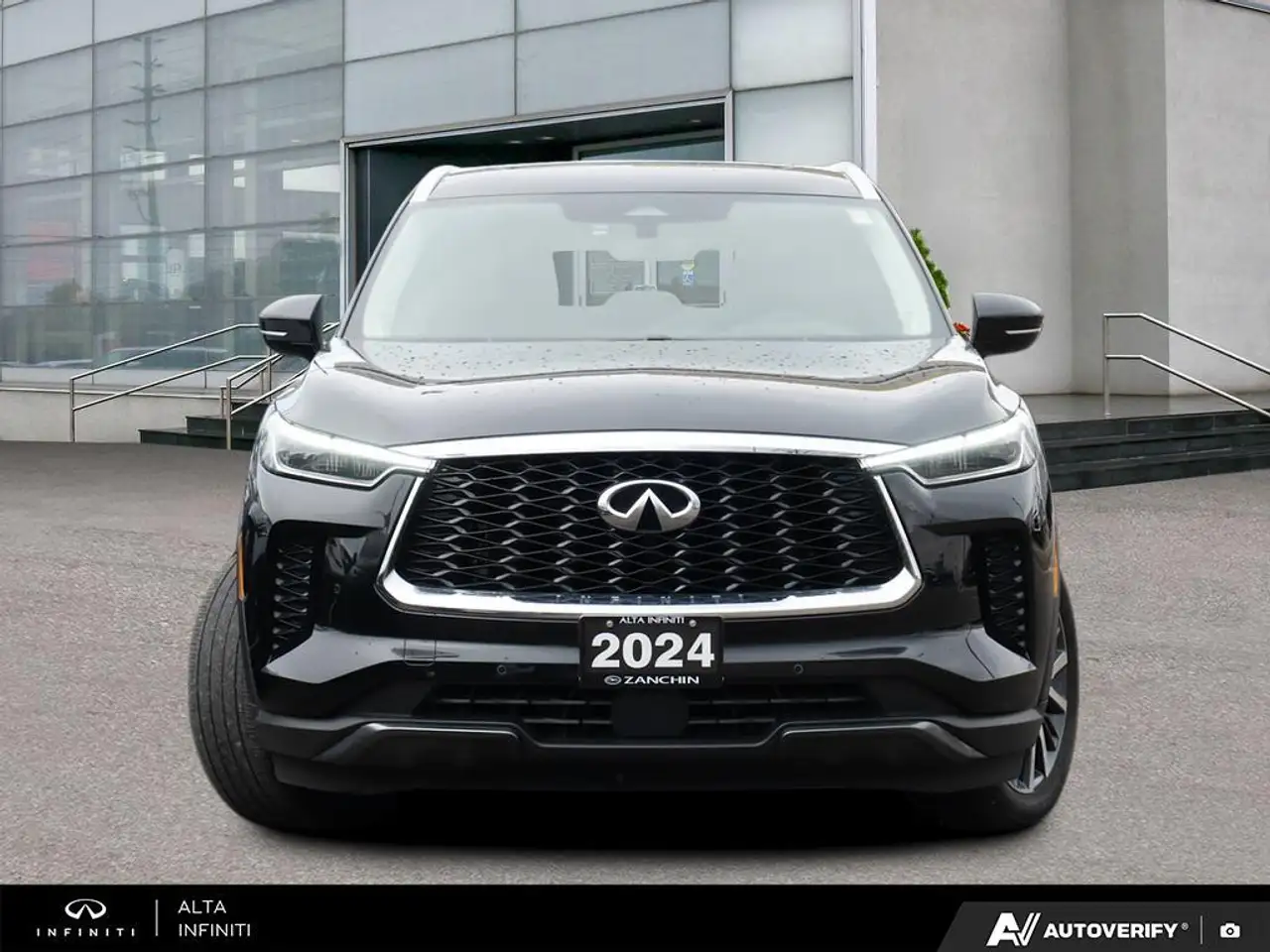 Infiniti QX60 снимка Infiniti QX60
