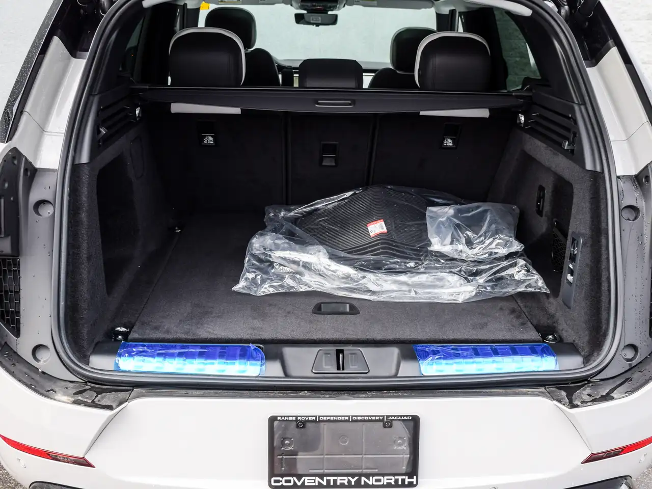 Land Rover Range Rover Sport снимка Land Rover Range Rover Sport