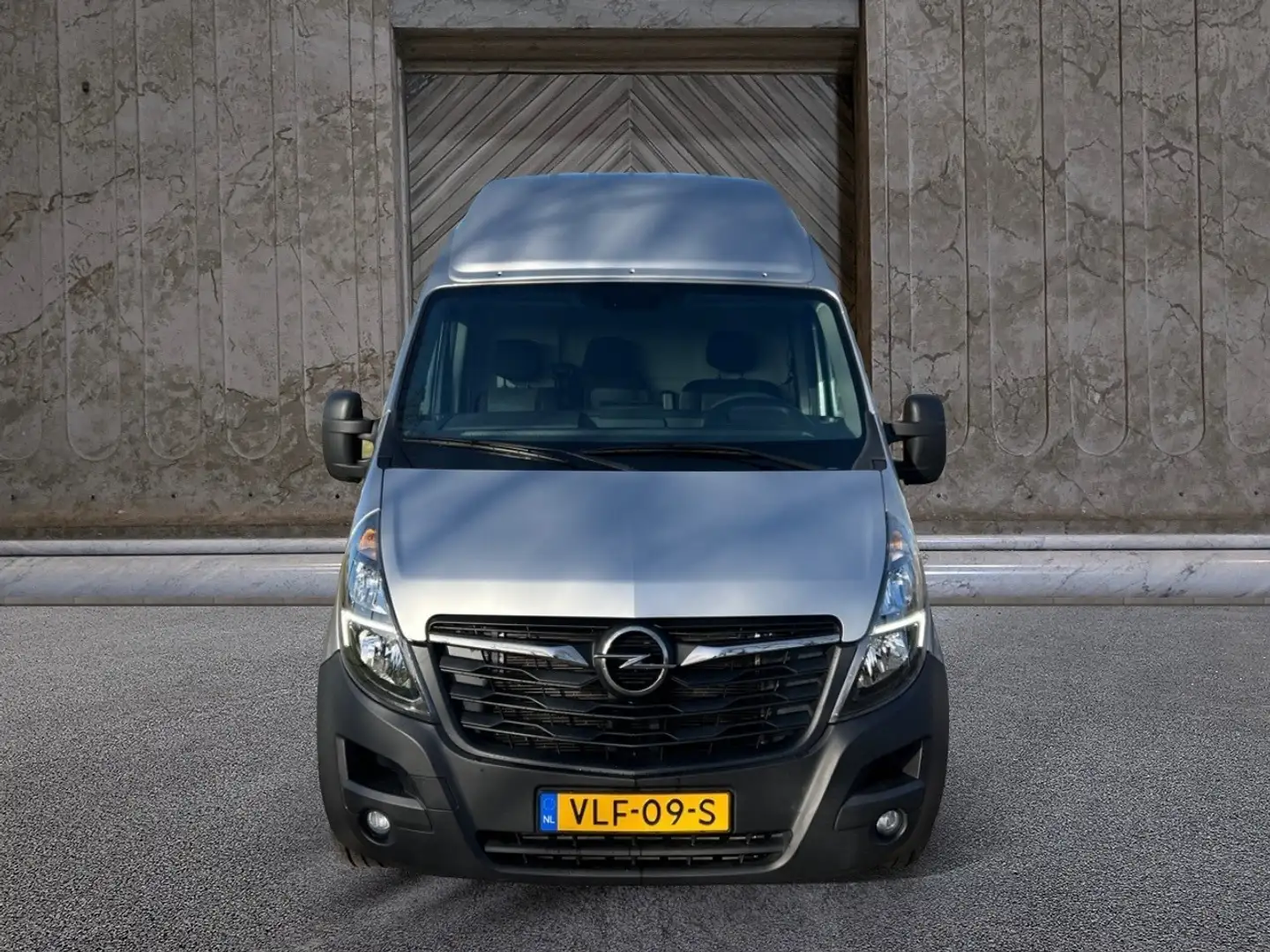 Opel Movano 2.3 Turbo L2H3 automaat Gris - 2
