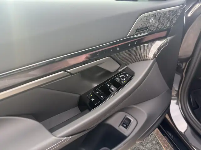 BMW 550 e xDrive Ansicht 9