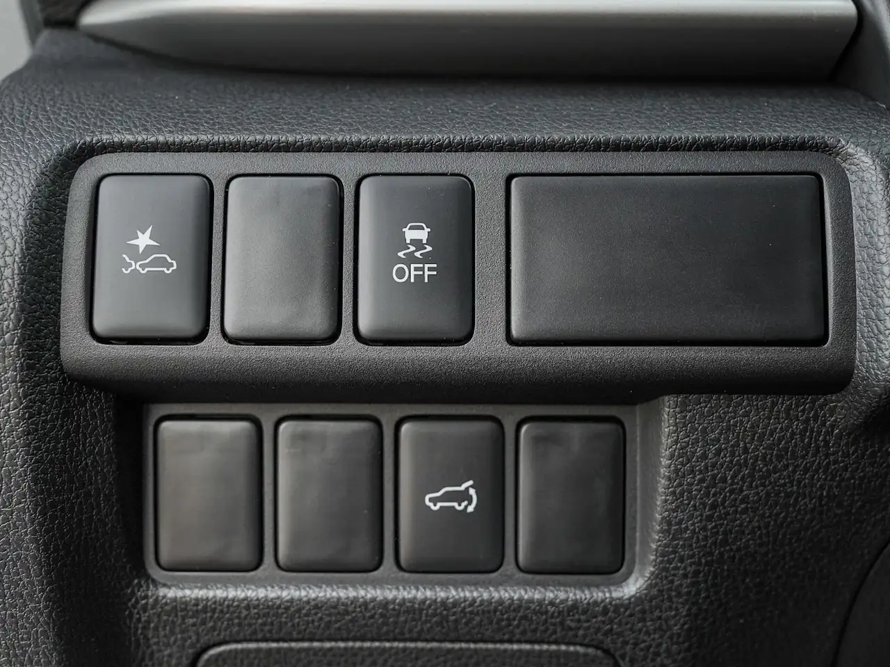 Mitsubishi Eclipse Cross снимка Mitsubishi Eclipse Cross