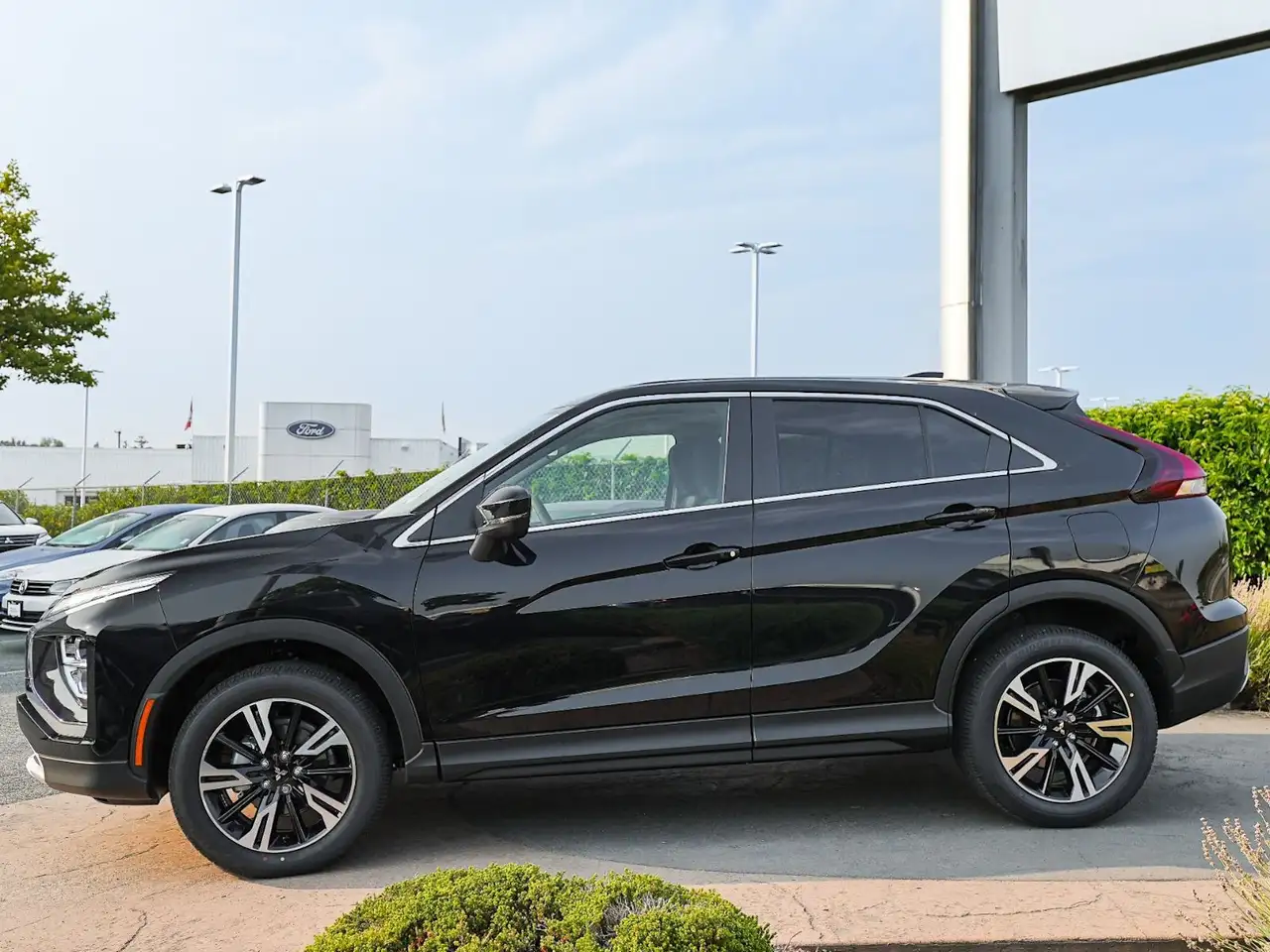 Mitsubishi Eclipse Cross снимка Mitsubishi Eclipse Cross