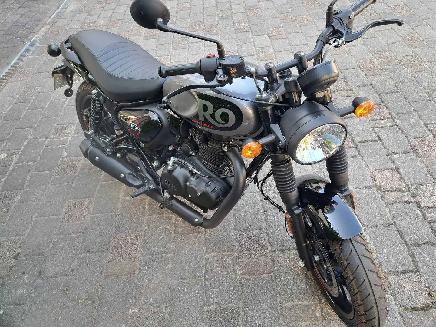 Royal Enfield Hunter HNTR 350 - 1