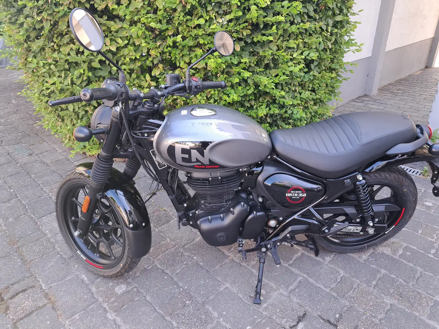 Royal Enfield Hunter HNTR 350 - 2