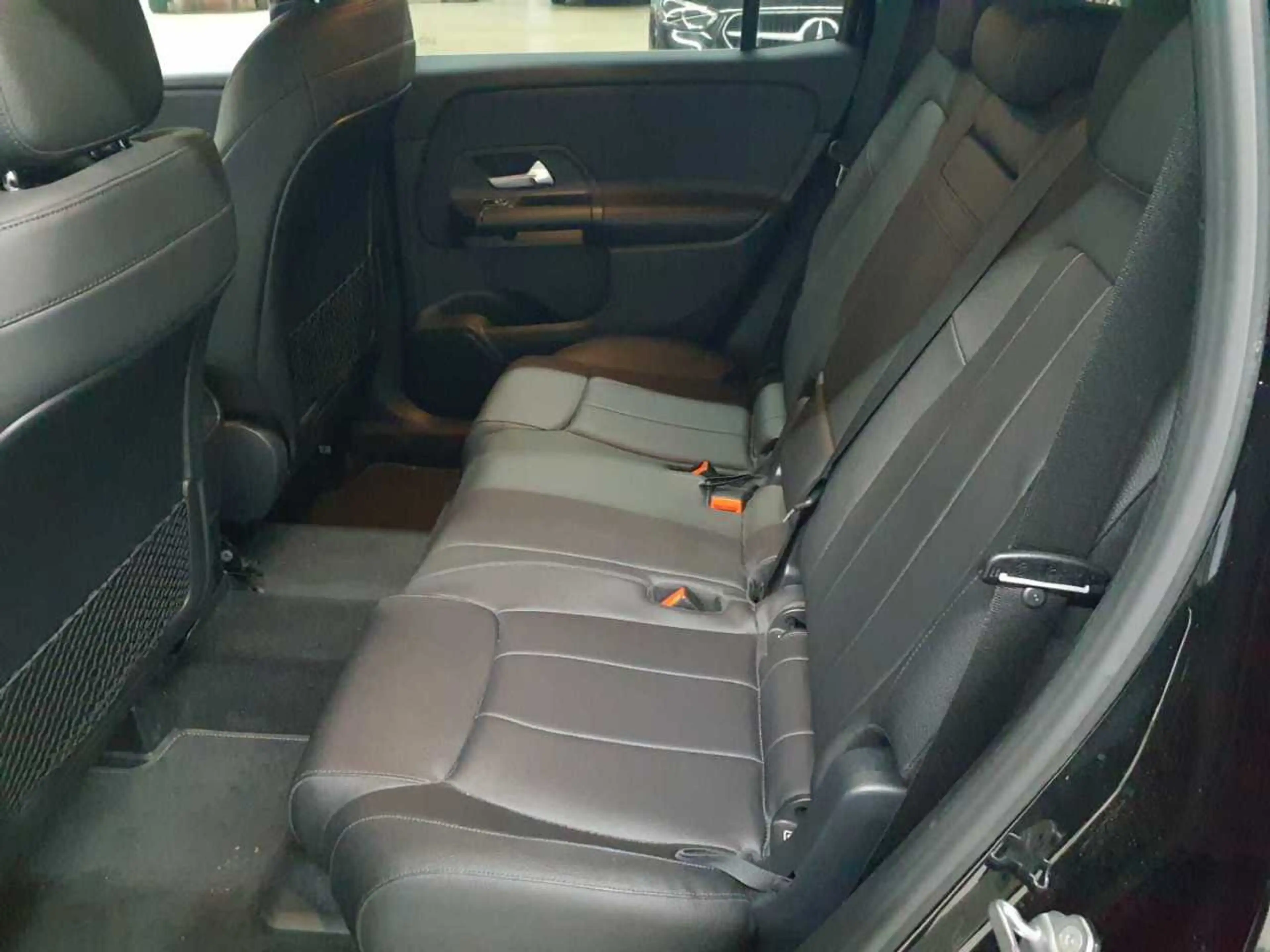 Mercedes-Benz GLB 220 GLB 220 d 4Matic 8G-DCT Style FahrerassiP MBUX SHZ — photo 13