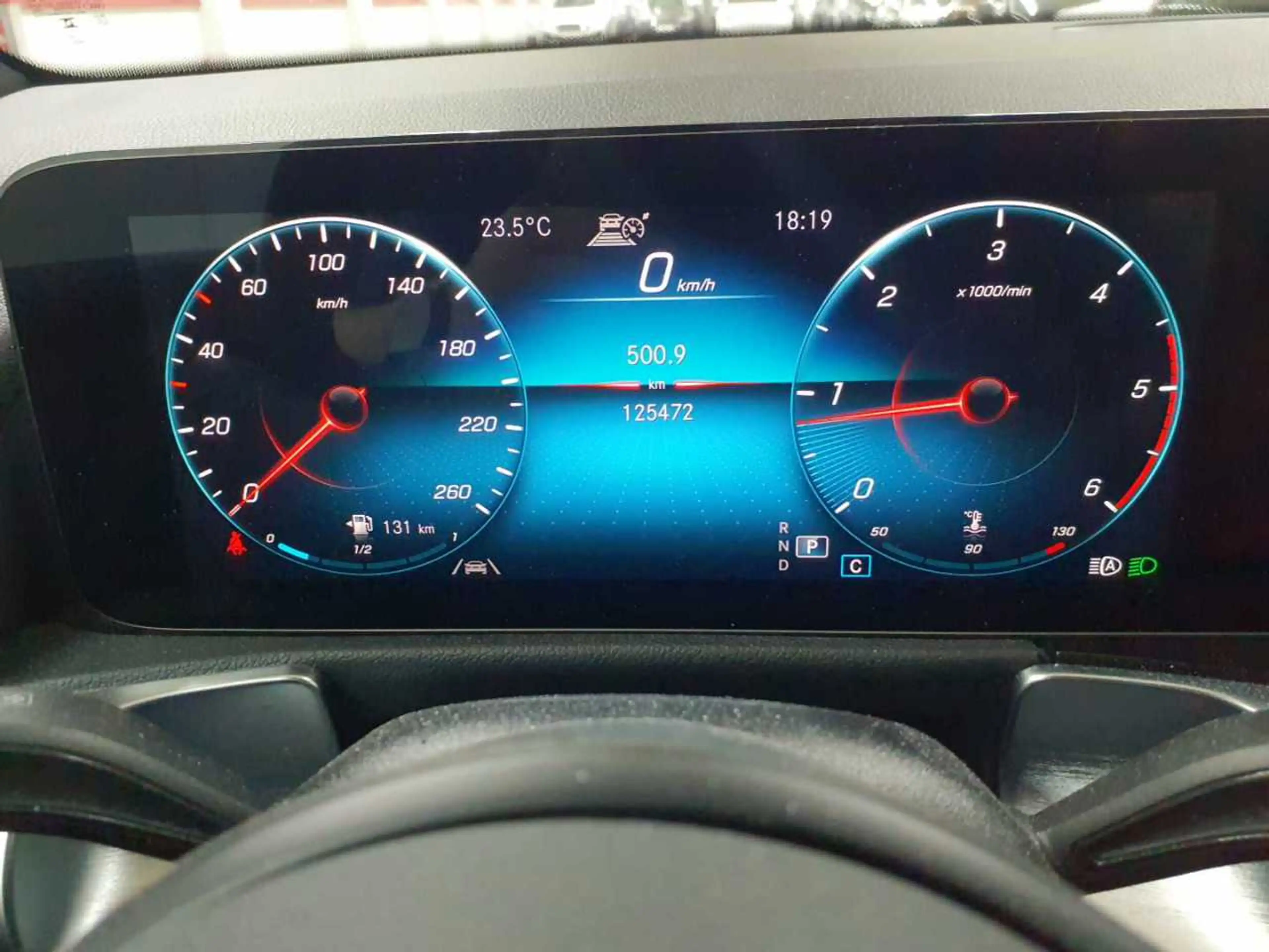 Mercedes-Benz GLB 220 GLB 220 d 4Matic 8G-DCT Style FahrerassiP MBUX SHZ — photo 11