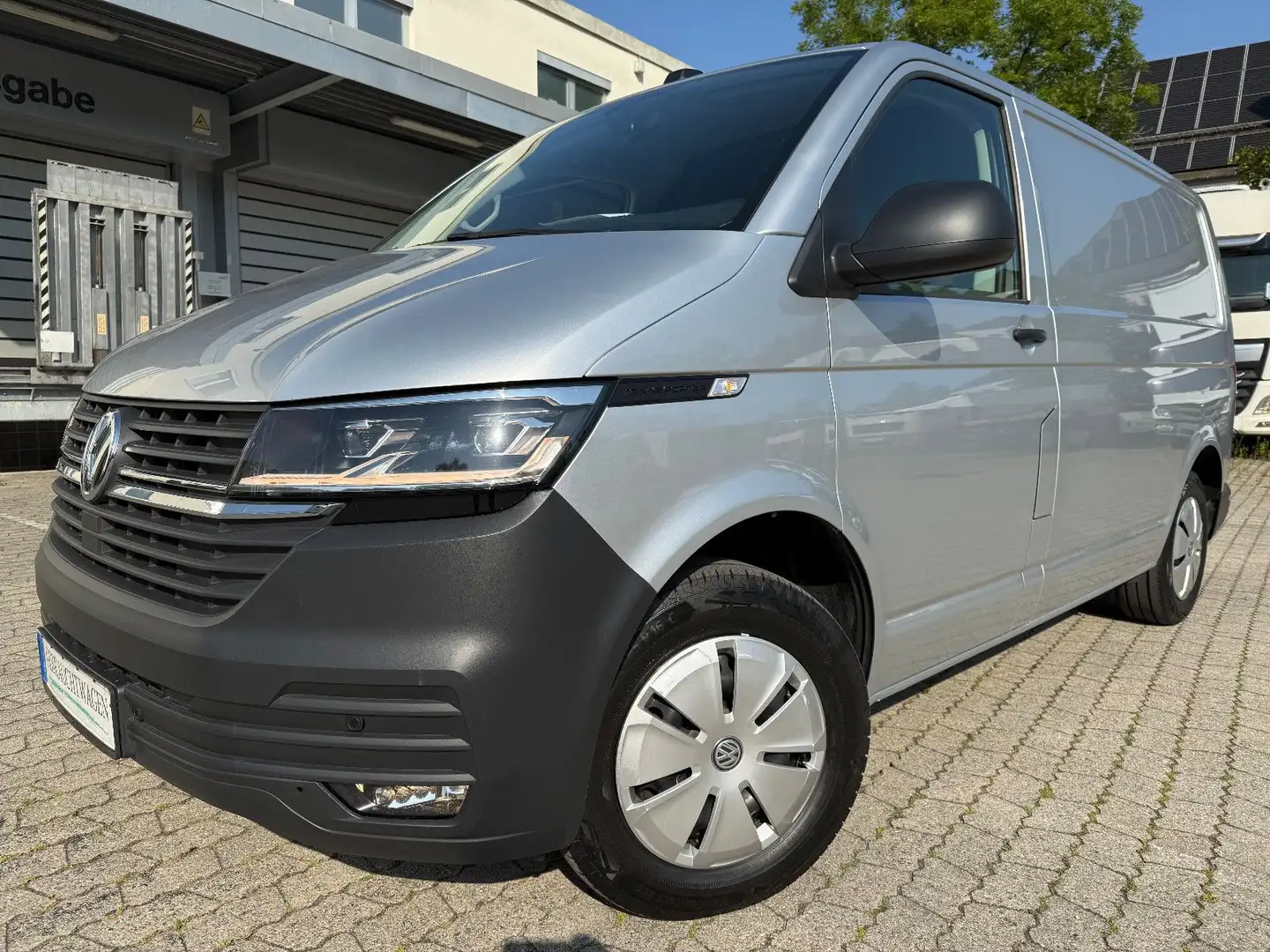 Volkswagen T6.1 Transporter 2.0 Tdi SORTIMO Navi LED Assist Argent - 2