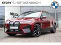 BMW iX xDrive50 High Executive Sport 112 kWh / Panoramada crvena - thumbnail 1