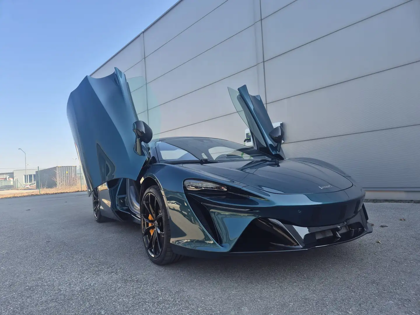 McLaren Artura Artura PHEV 7,4kWh Grün - 1