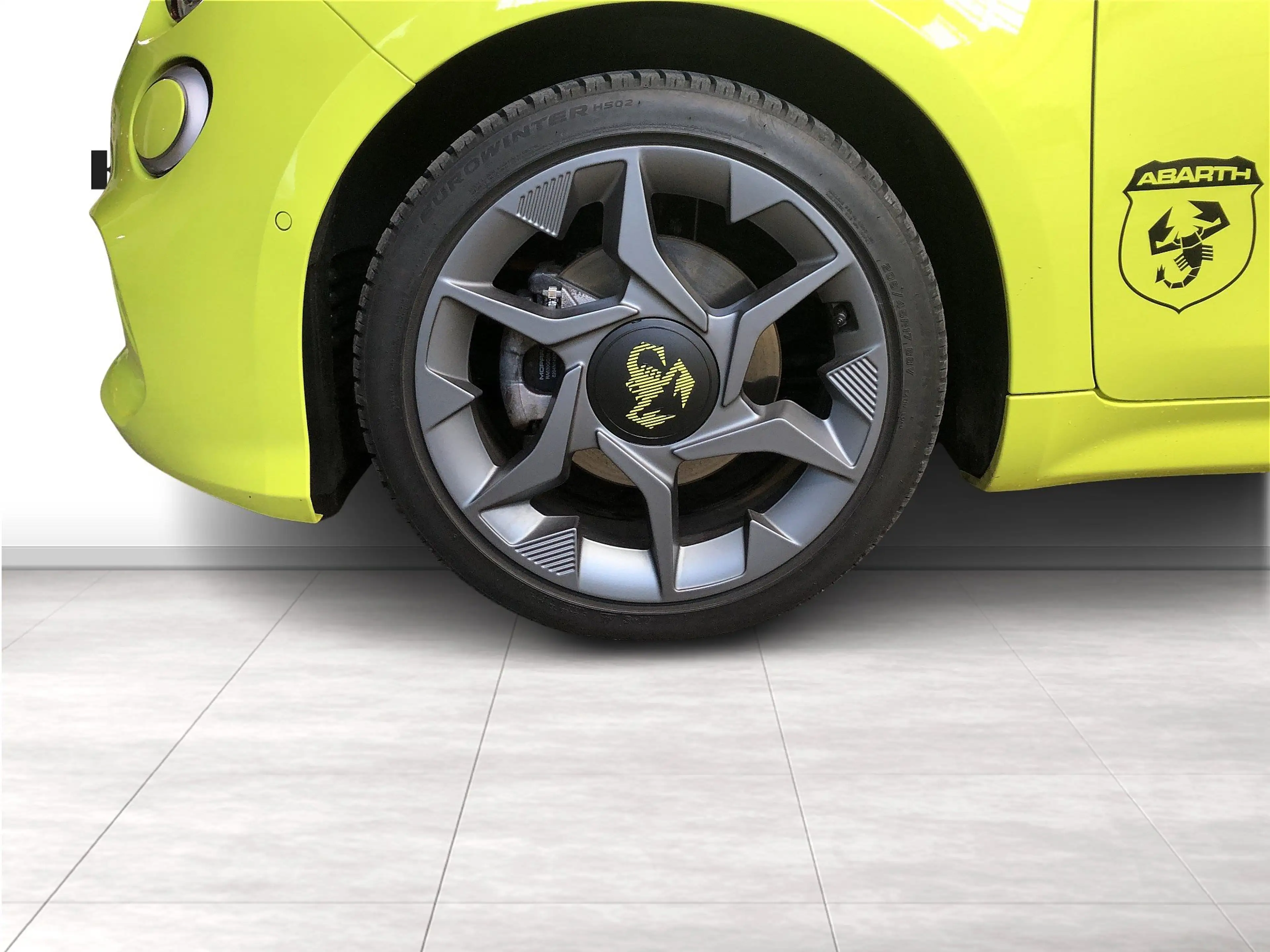 Abarth 500e Scorpionissima 42 kWh 155 PS inkl. Winterräder Alu — photo 6
