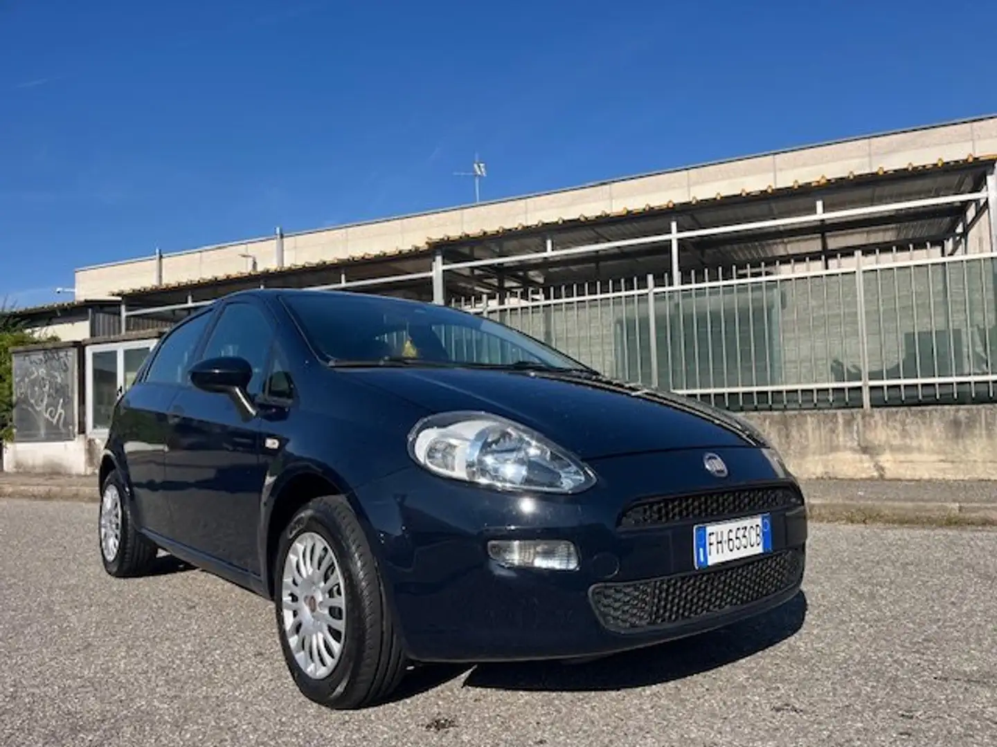 Fiat Punto Punto III 2012 5p 1.2 Street E6 Bleu - 1