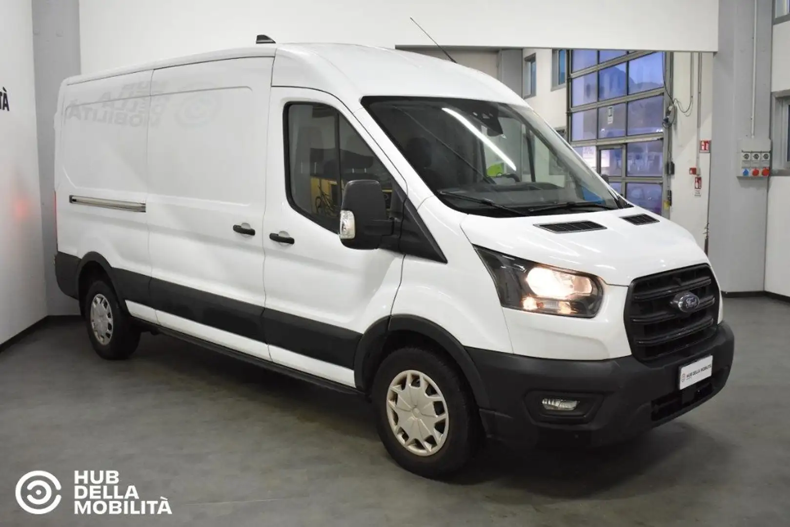 Ford Transit 330 2.0TDCi EcoBlue 130CV PL-TM Furgone Trend Blanc - 1